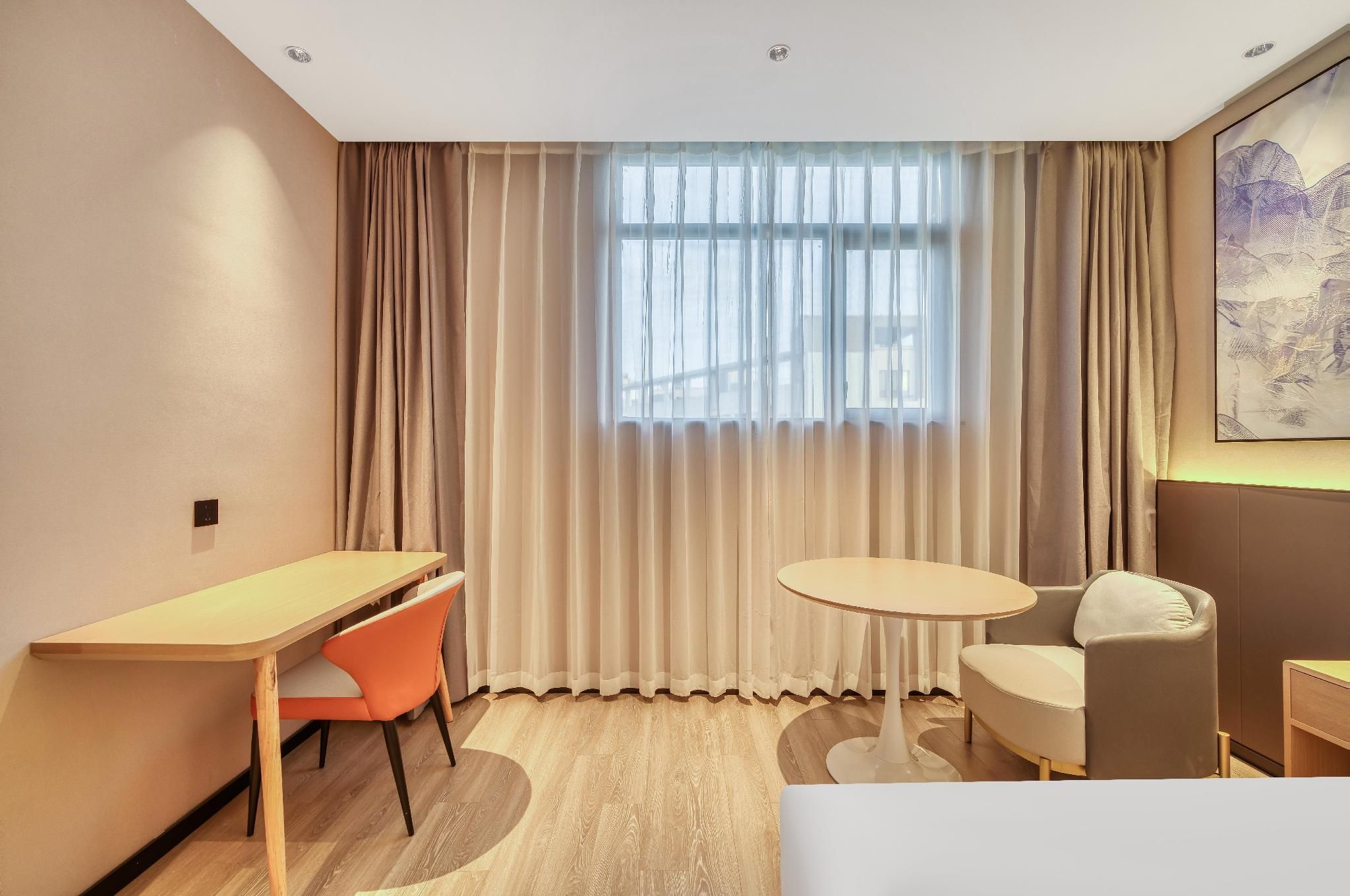 Huazhu - Superior Twin