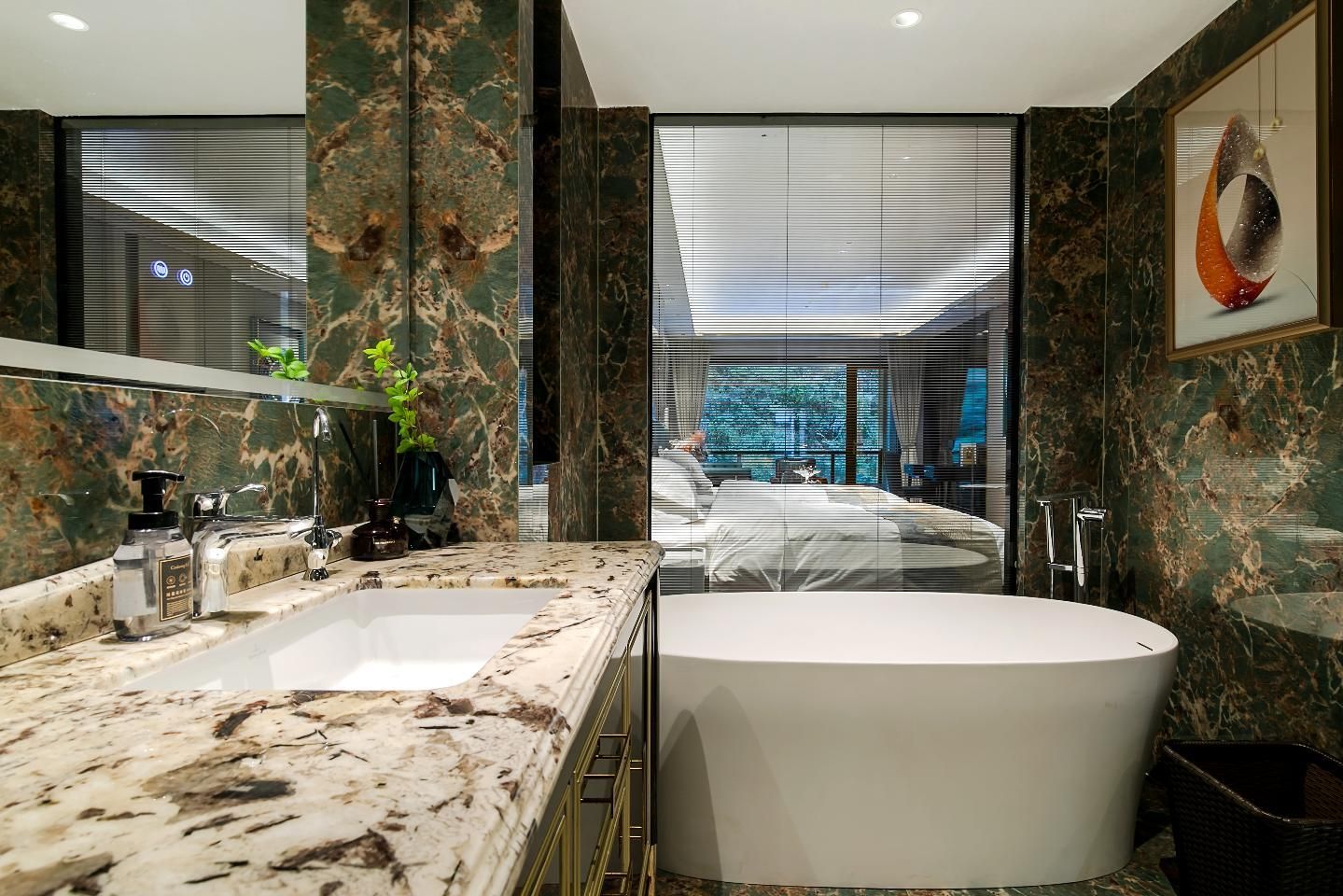 Viewing Twin with Balcony