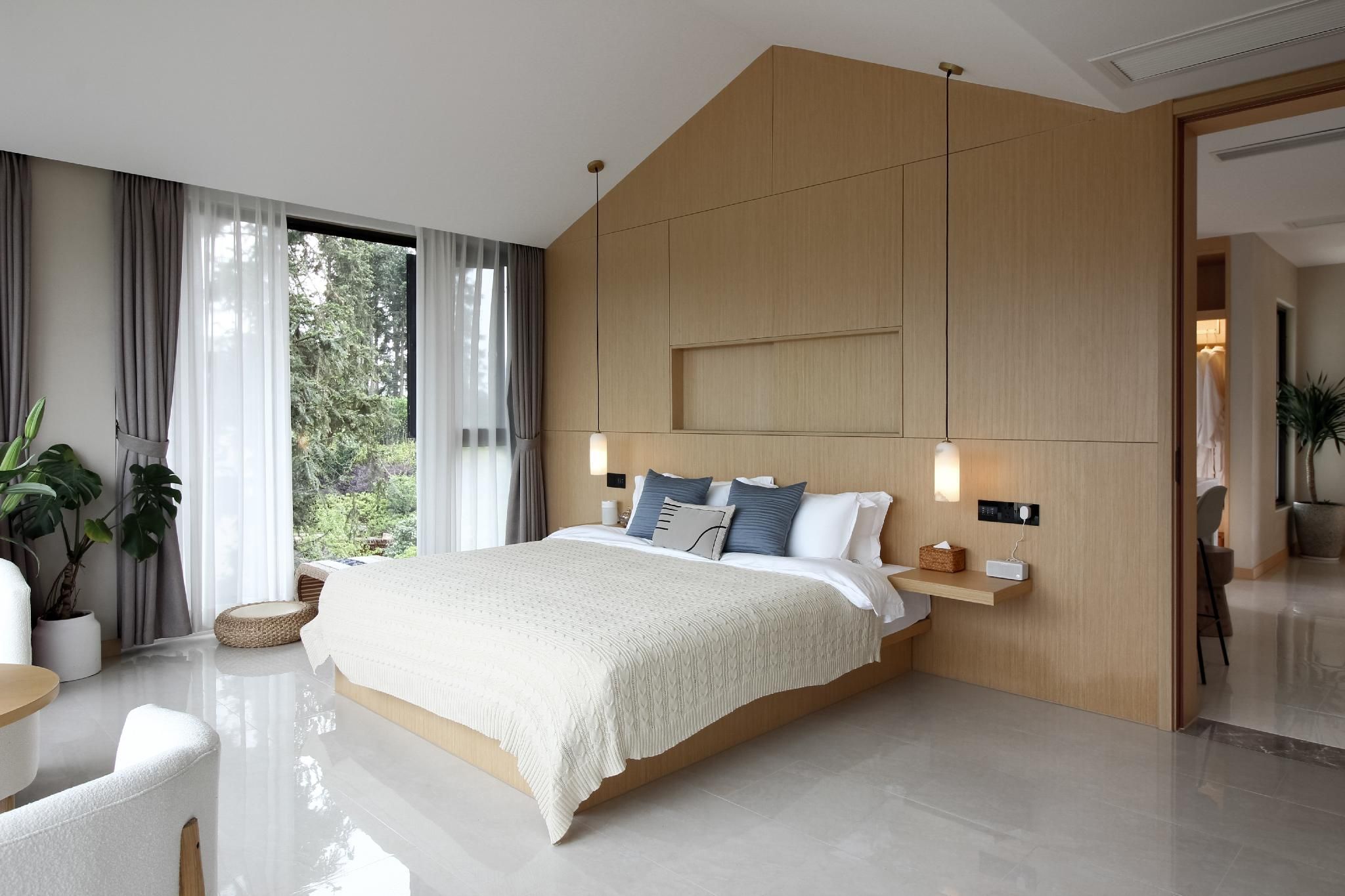 Queen Room with Private Hot Spring