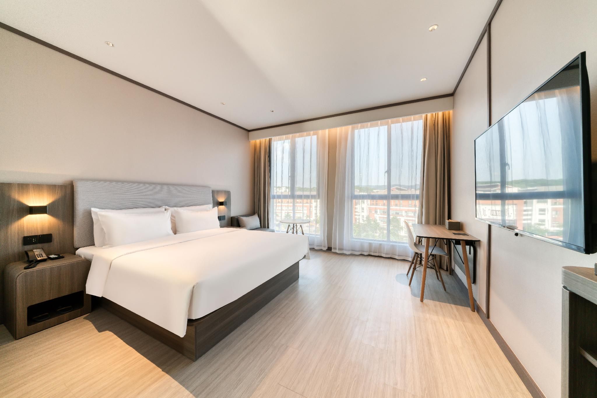 Huazhu - Superior BedRoom