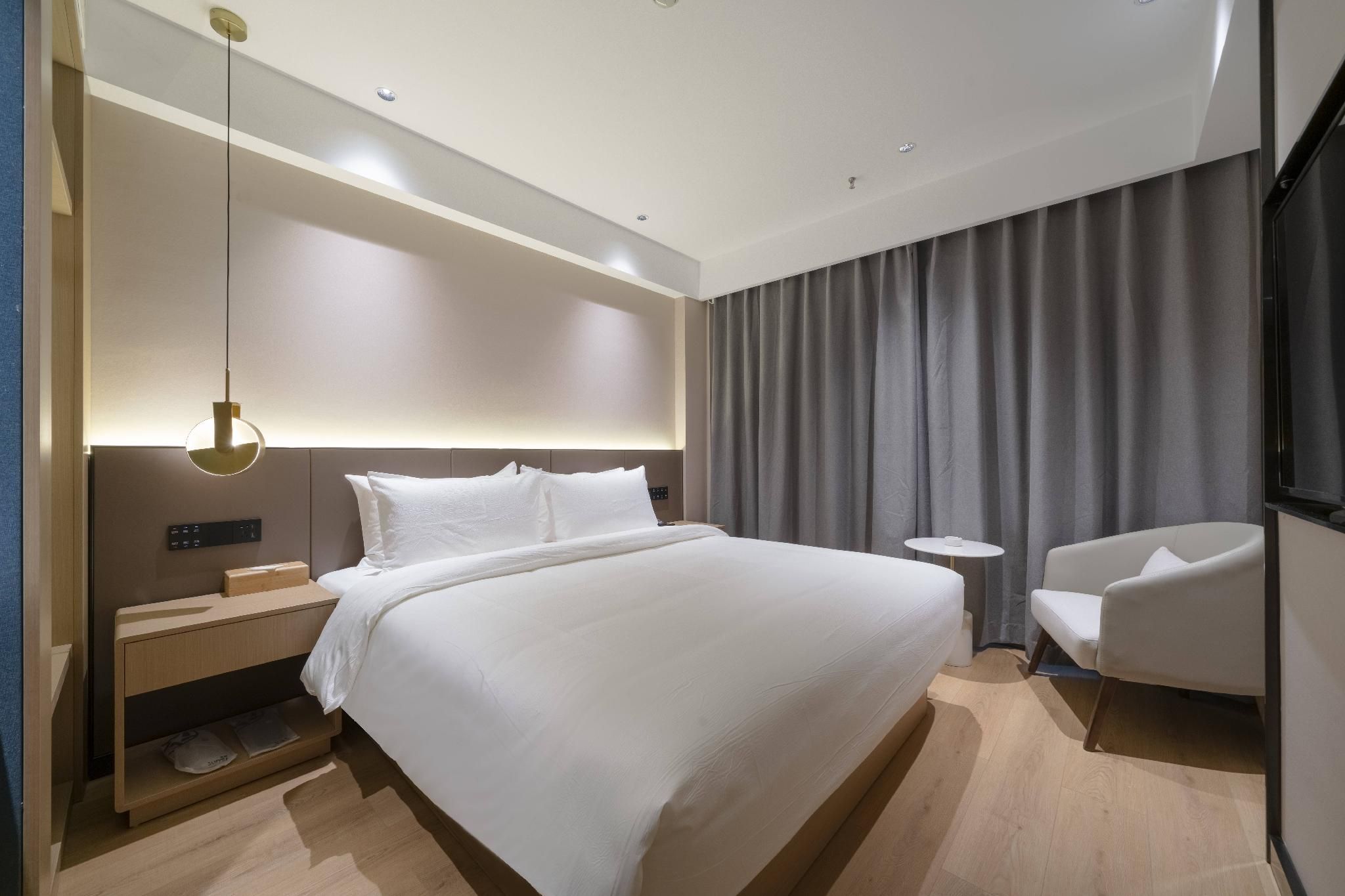 Starway Hotel Quzhou Jiangshan Huazhu - Room With Bed