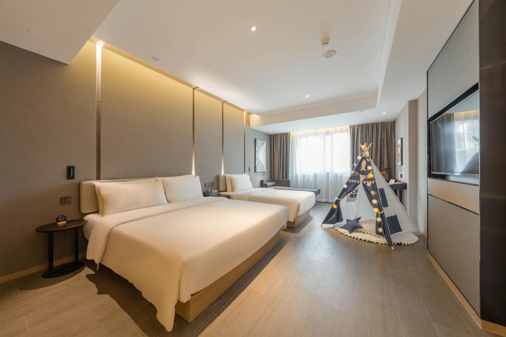 Duomai Jimu Family Room