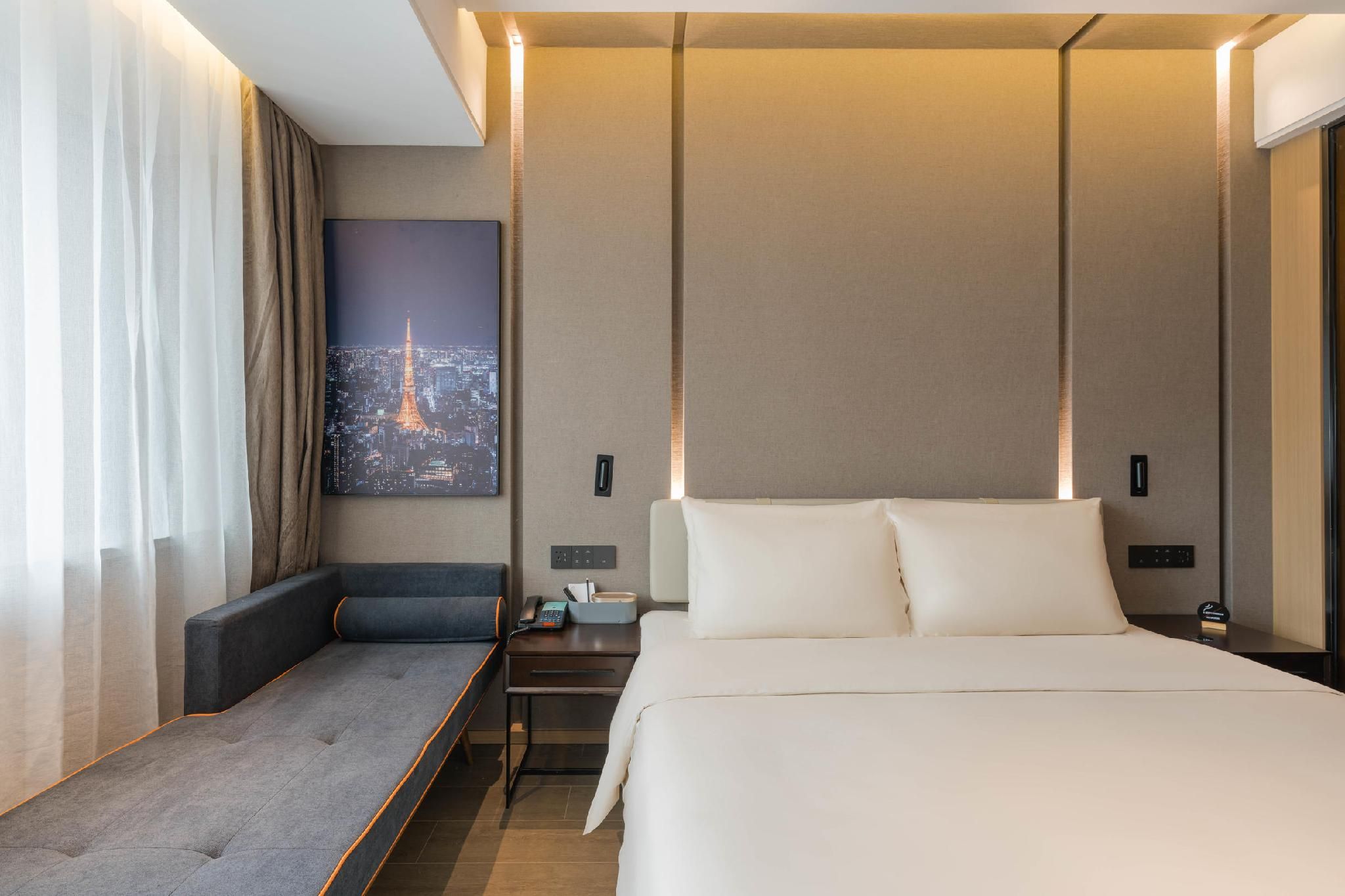 Atour Hotel Quzhou Nankong Superior 1 Queen 3