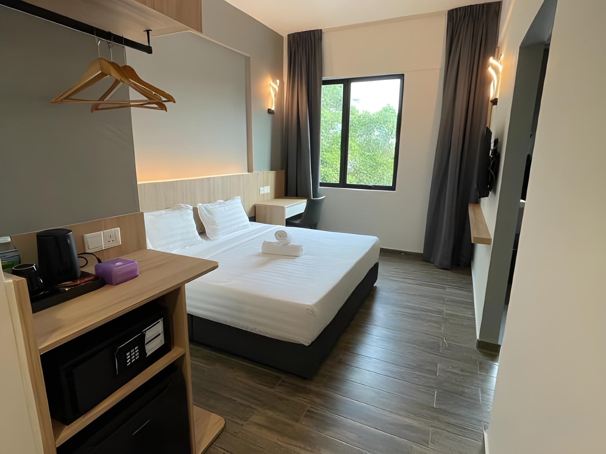 DJ Citi Plaza Hotel & Suites 1 Bedroom Suite 2