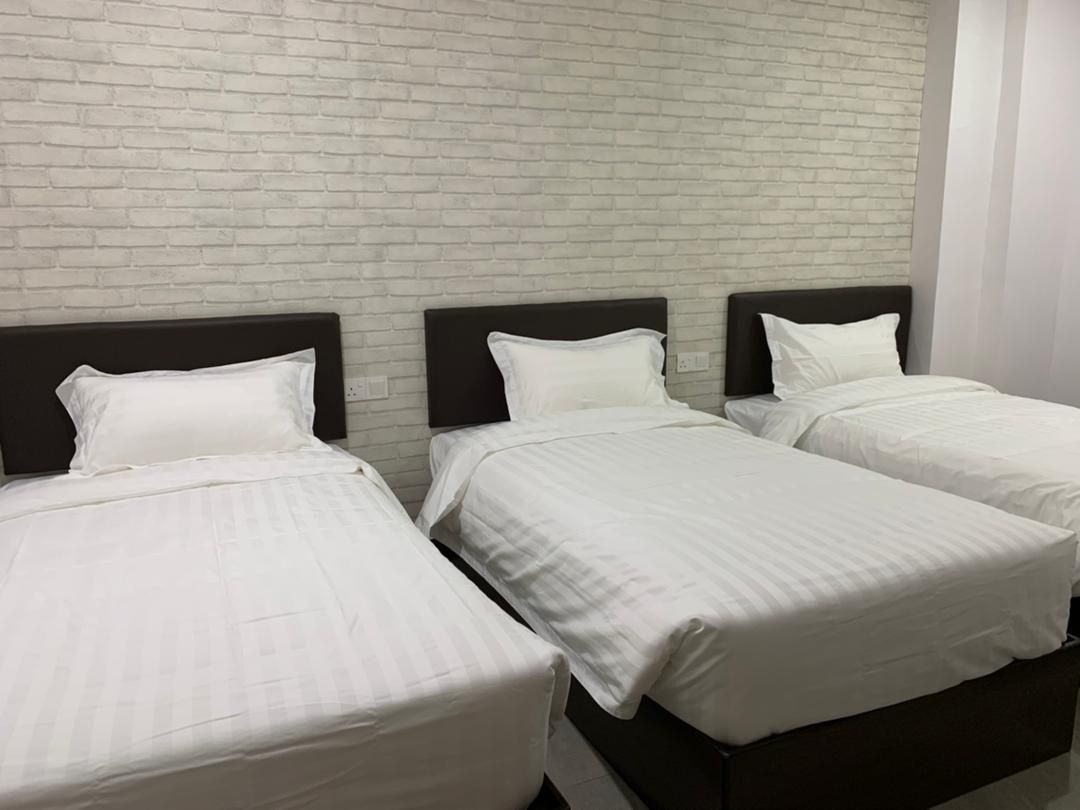 Triple Room with Shower - Non-Smoking