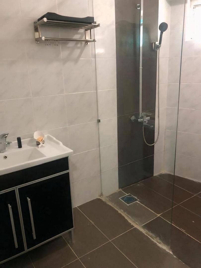 Queen Room with Shared Bathroom