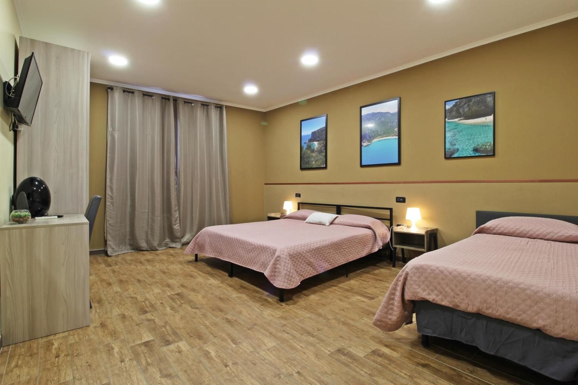 Large Double Room