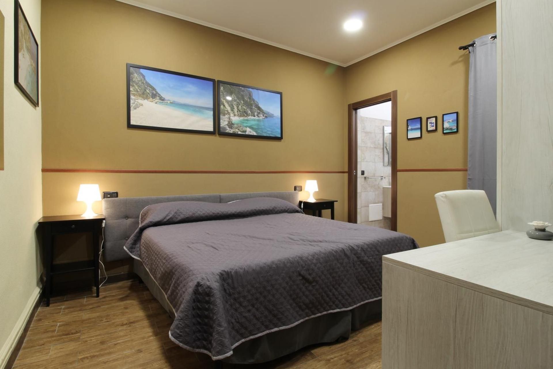 Double Room with Private Bathroom