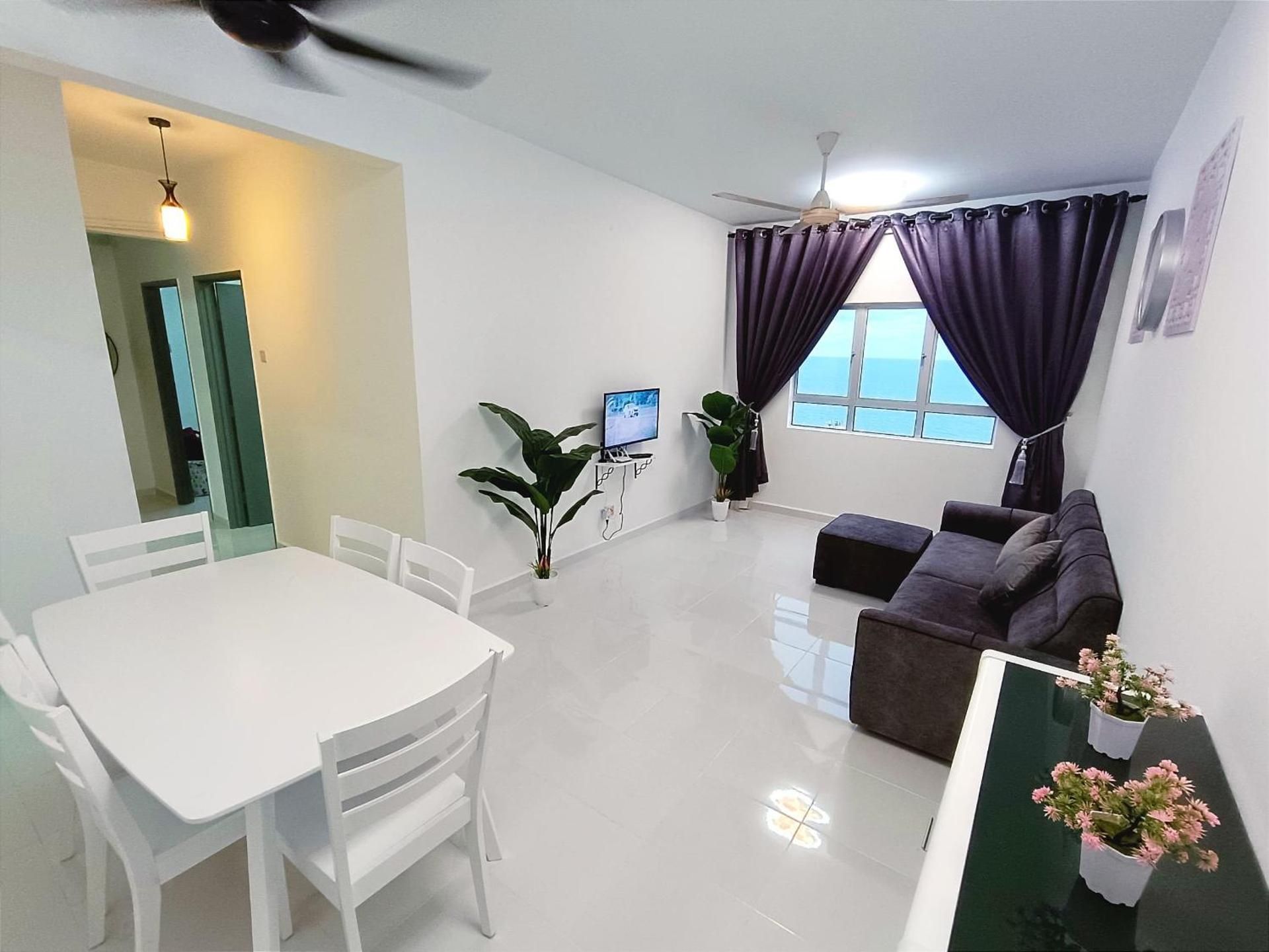 Three-Bedroom Apartment with Ocean View