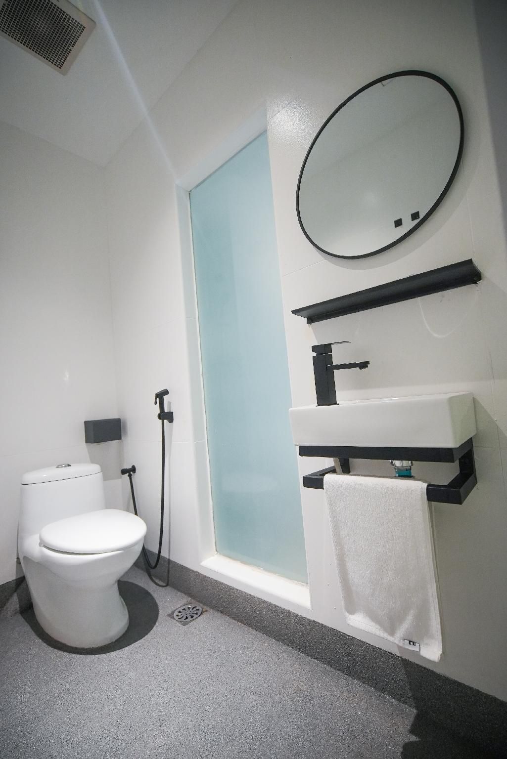 Double H Boutique Hotel Standard Triple Room - Non-Smoking, Newly Renovated 3