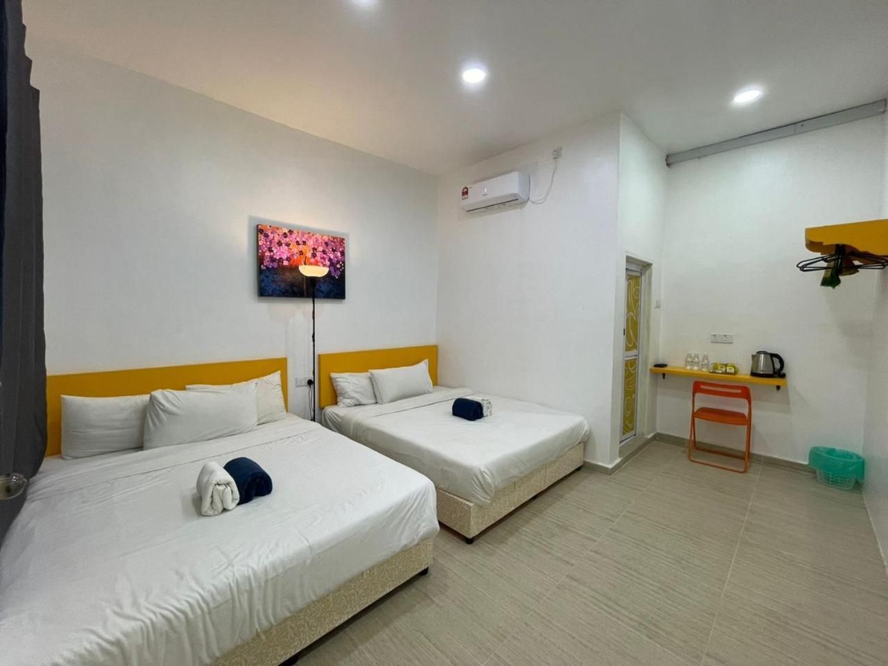 Deluxe Queen Room with Two Queen Beds