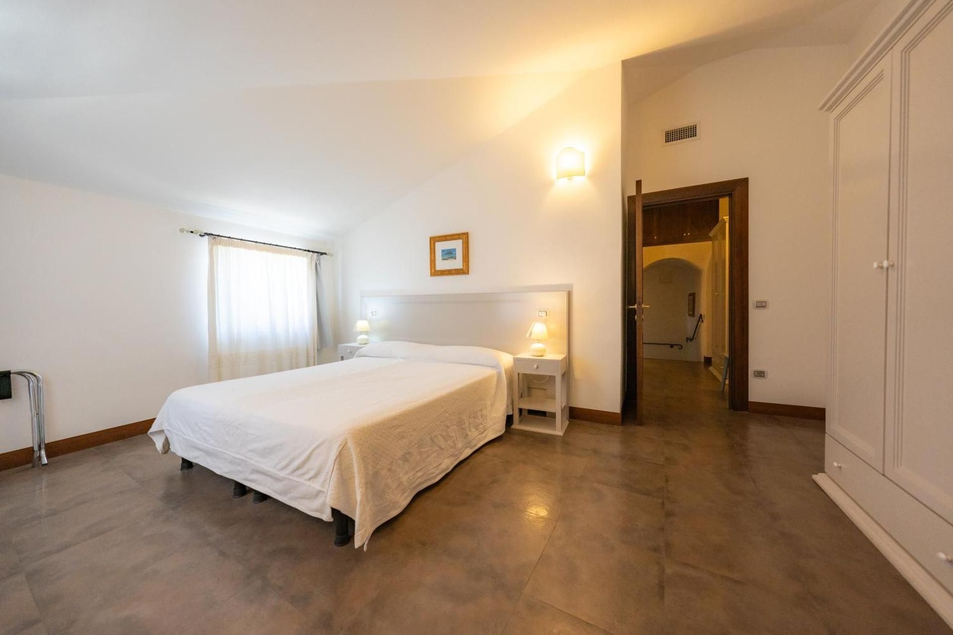 Two-Bedroom Suite - Split Level