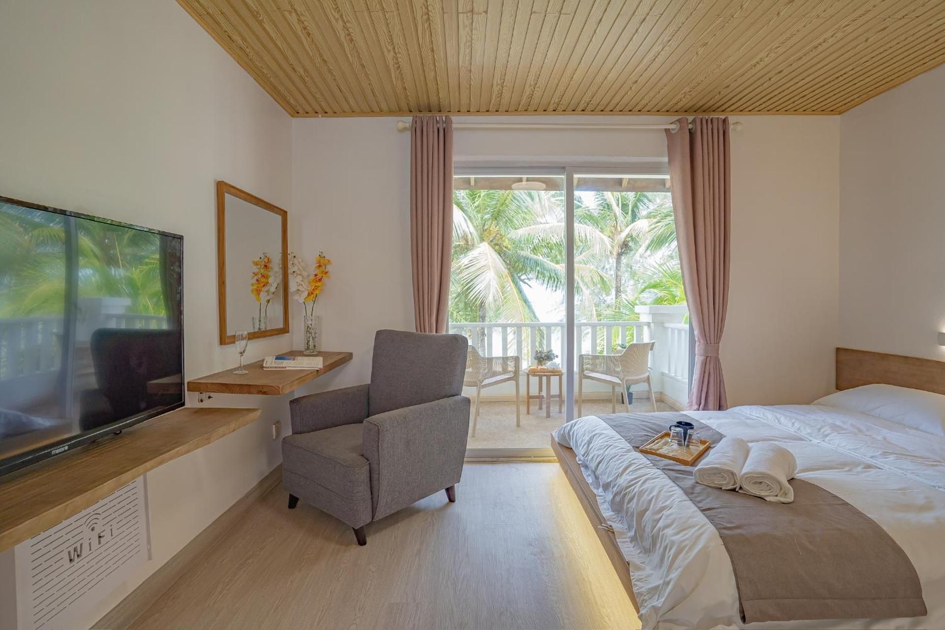 Bidong View Resort Junior Family Room 2