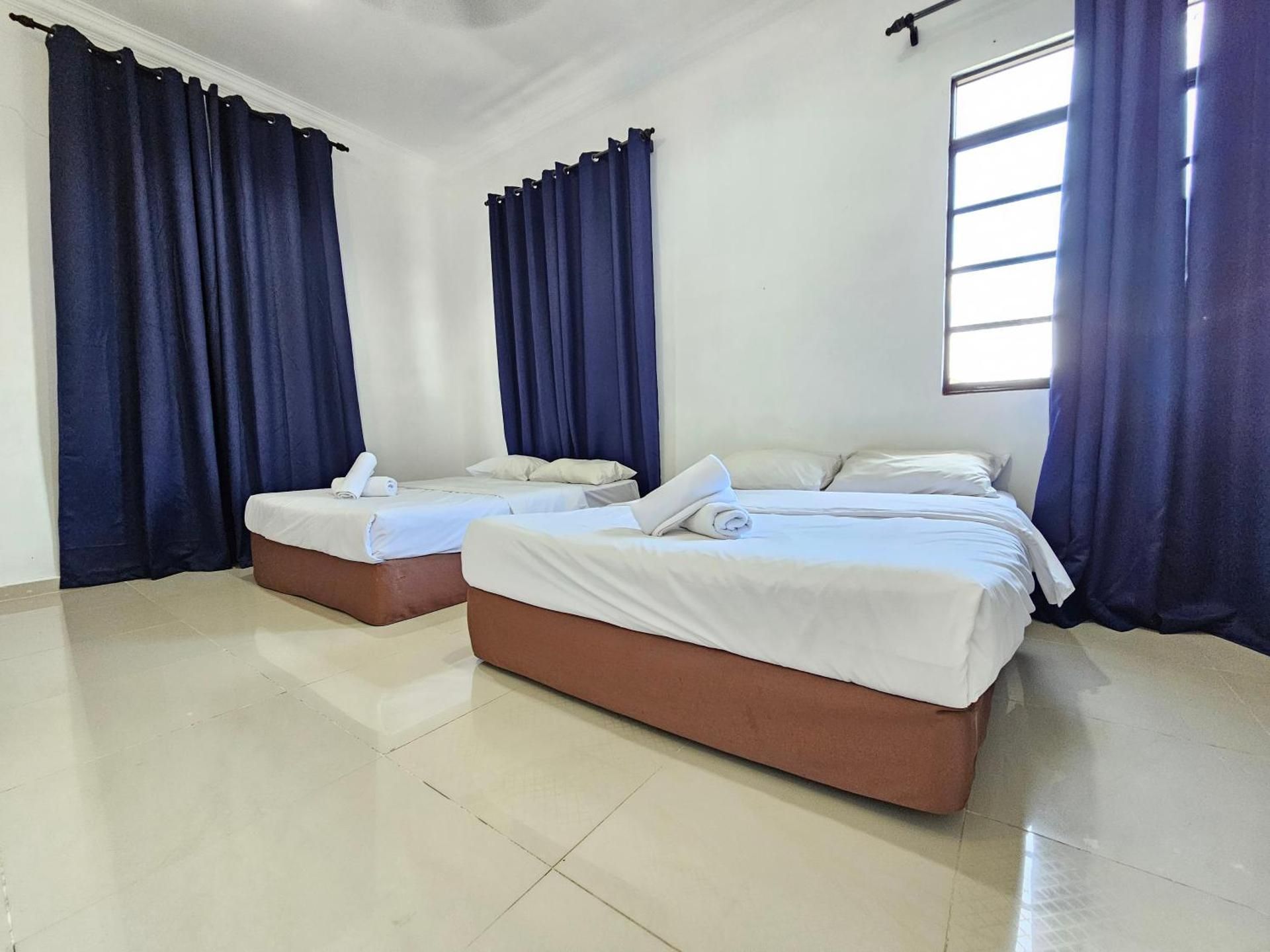 Deluxe Family Suite