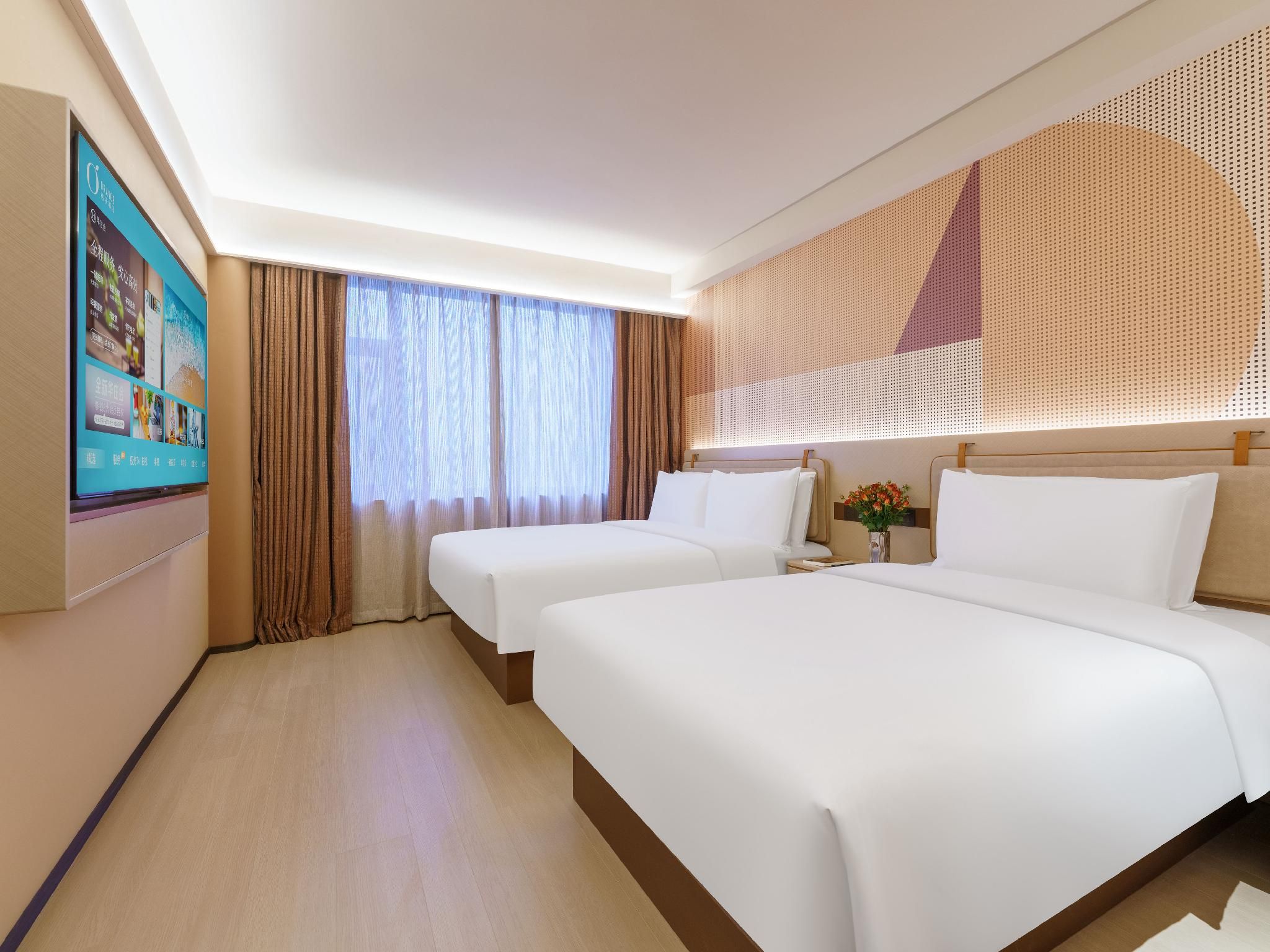 Huazhu - Family Room