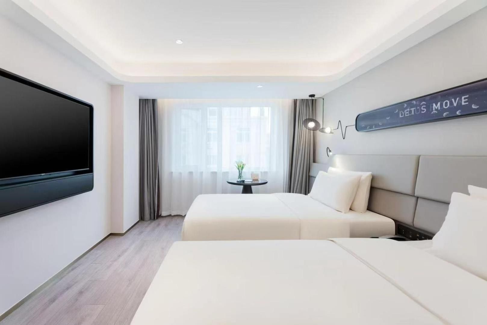Standard Twin Bed Room