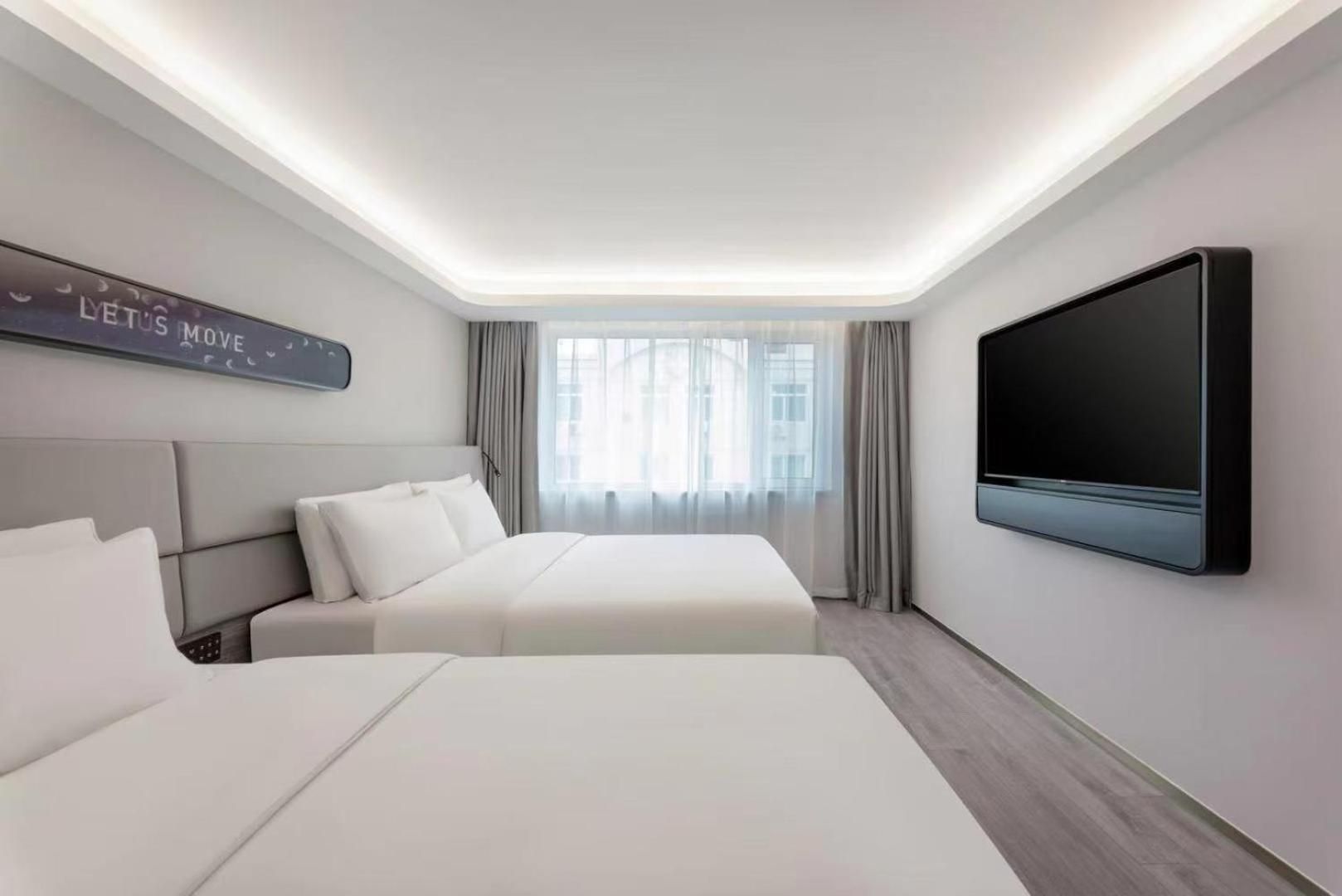 Select Family Room
