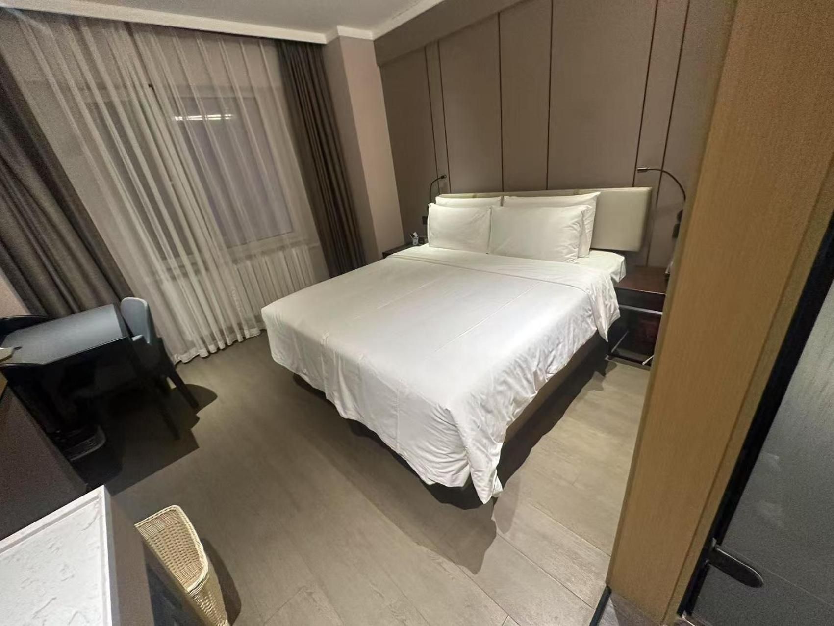 Elegant Double Room with Inner Window