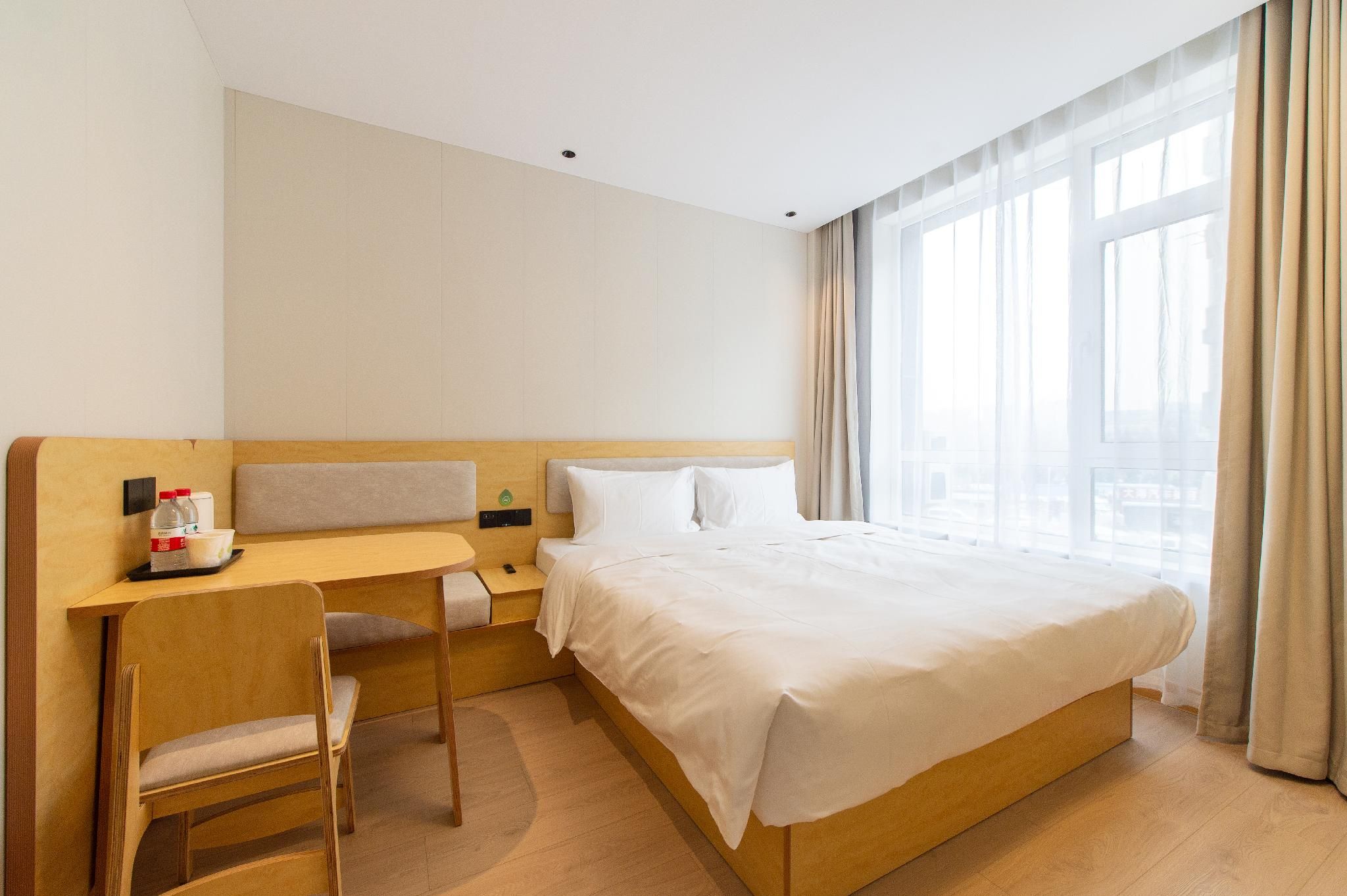 Huazhu - Superior BedRoom
