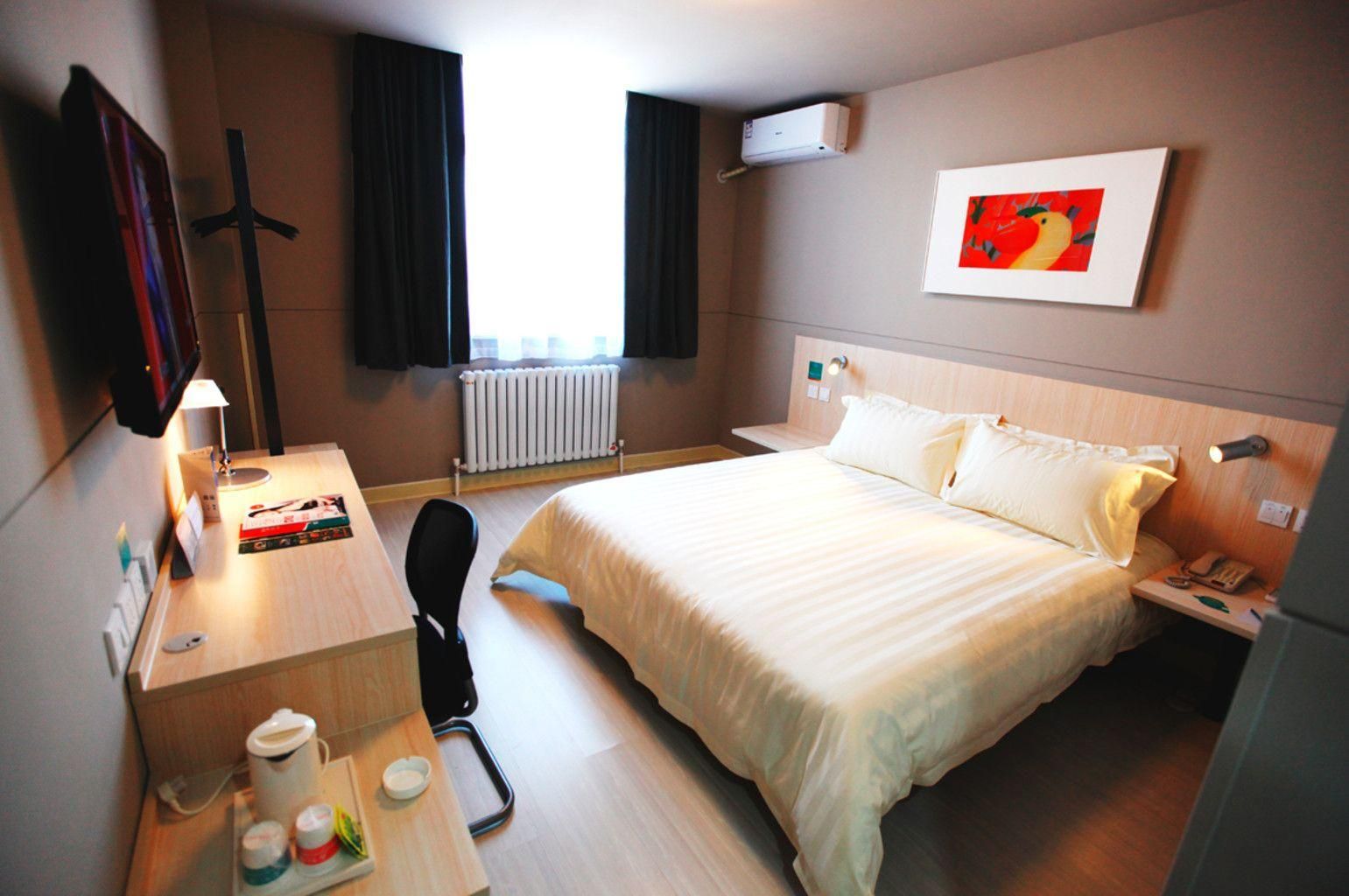Business Standard Room B