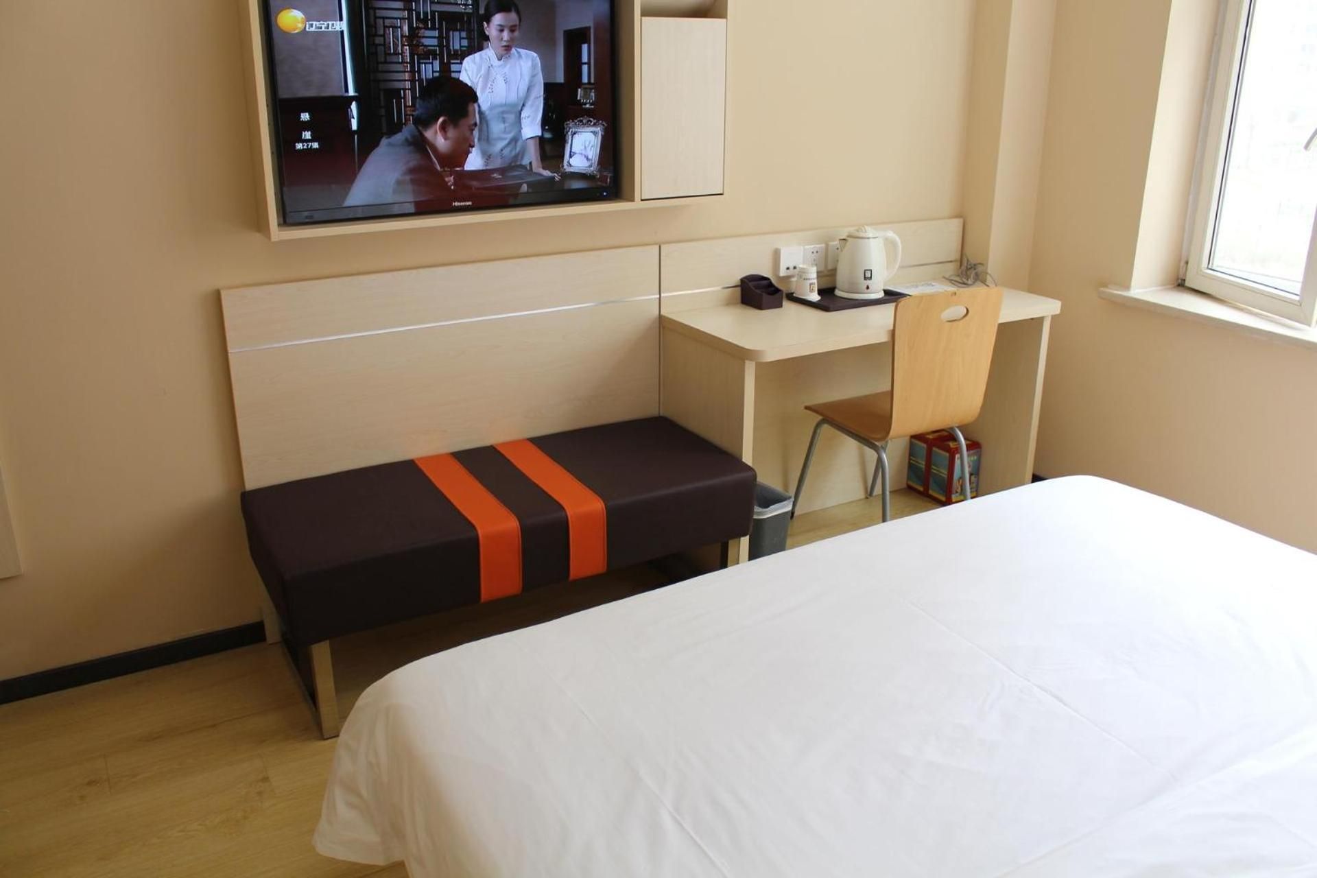 Premium Queen Room