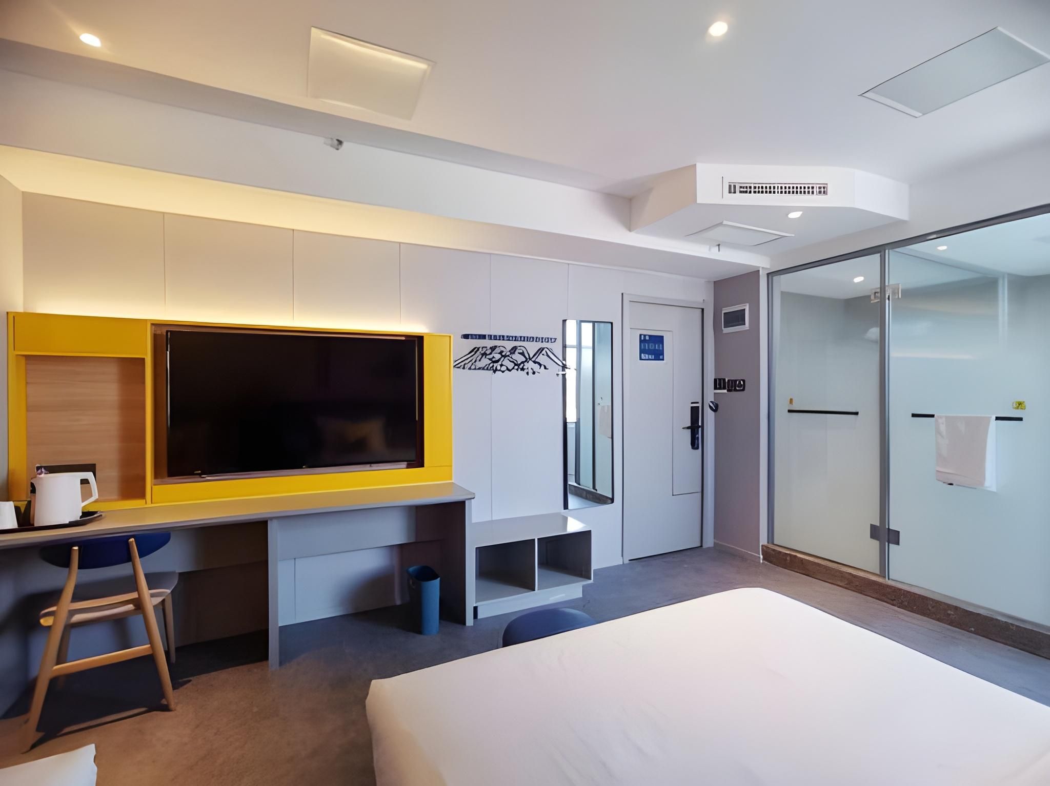 Featured Twin Room