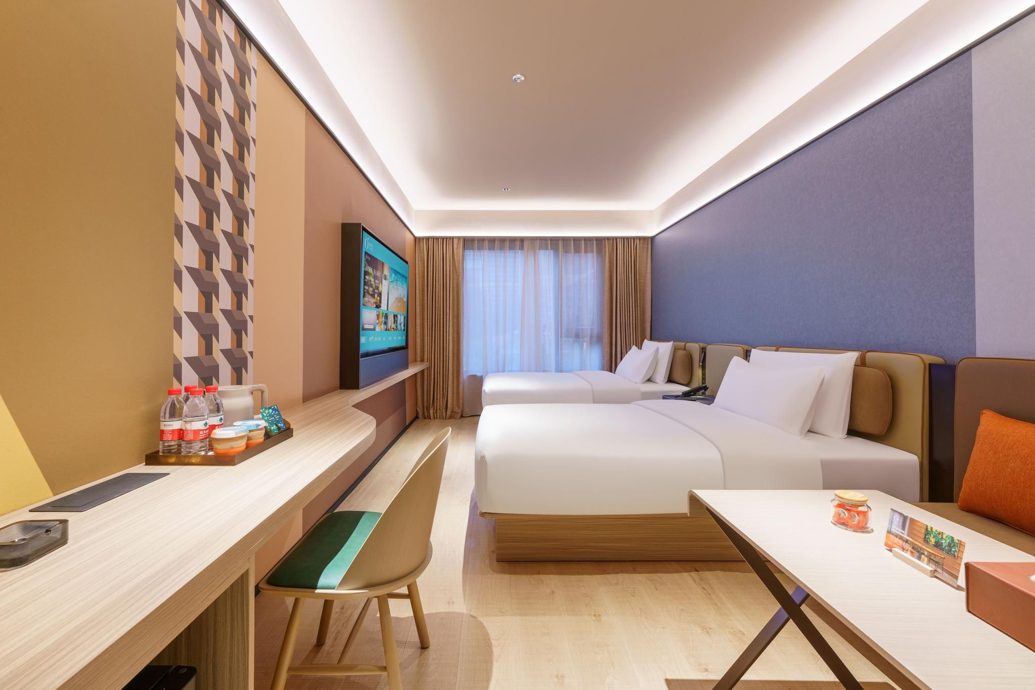 Huazhu - California Sunshine Twin Room