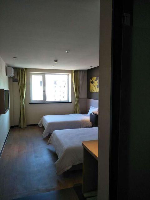 Business Twin Room