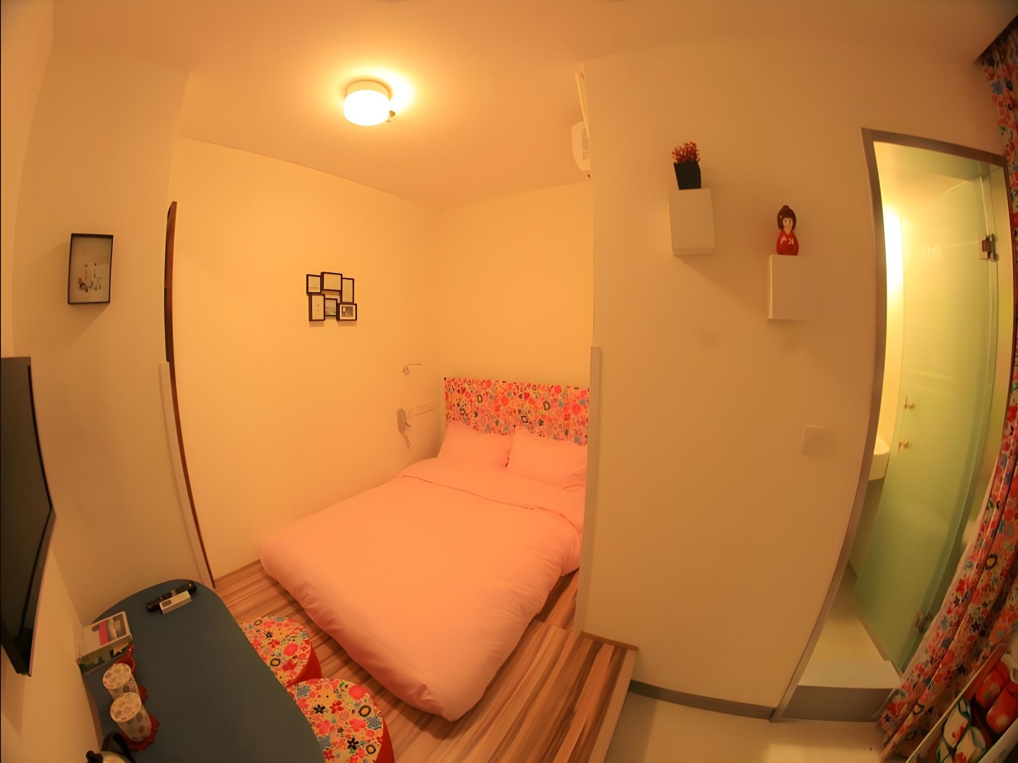 Japonic Queen Room