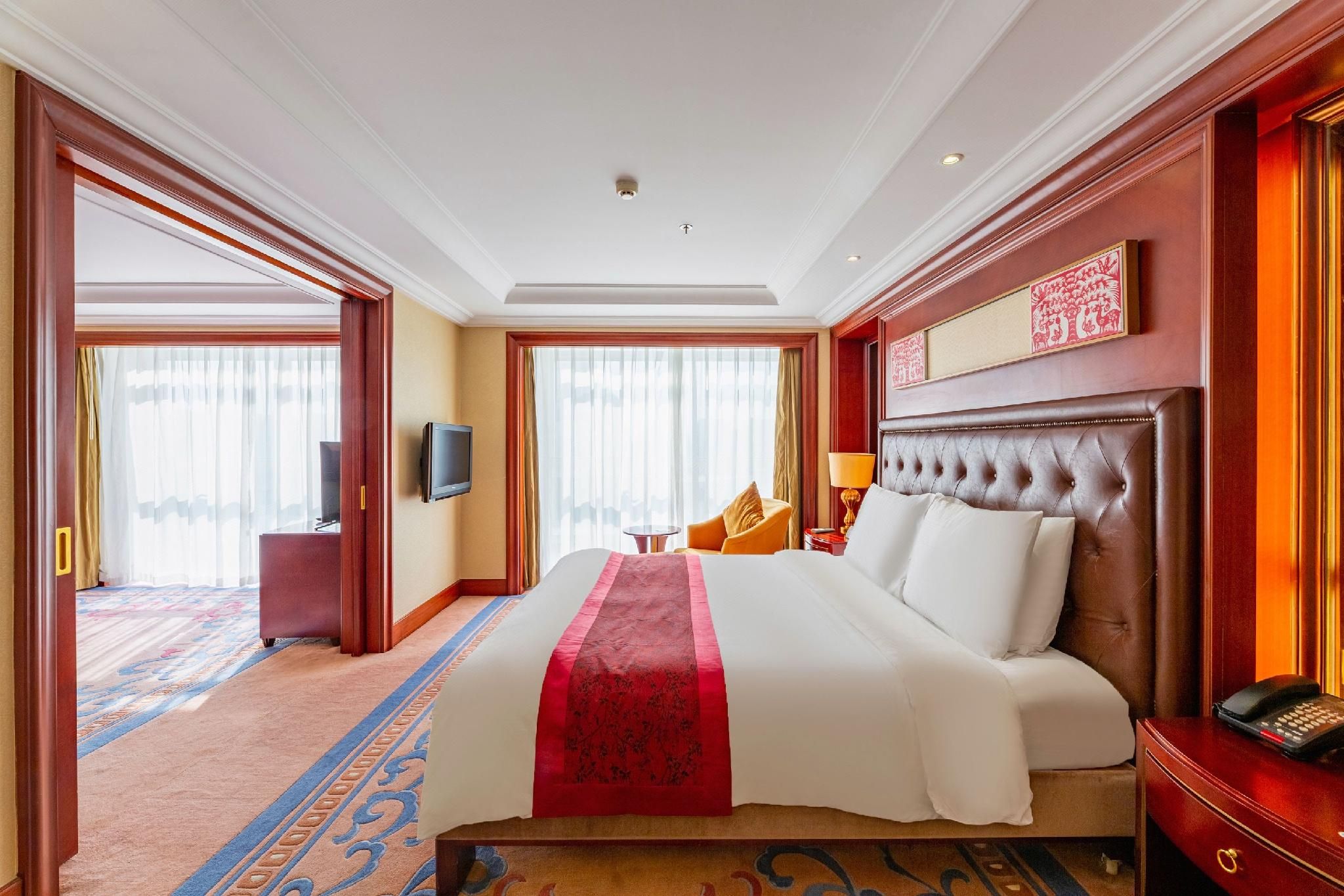Executive Suite