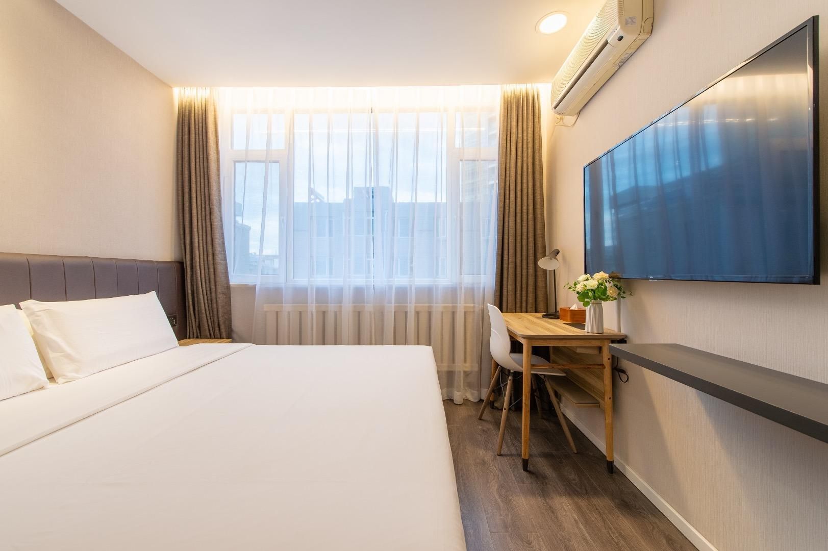 Huazhu - Superior BedRoom