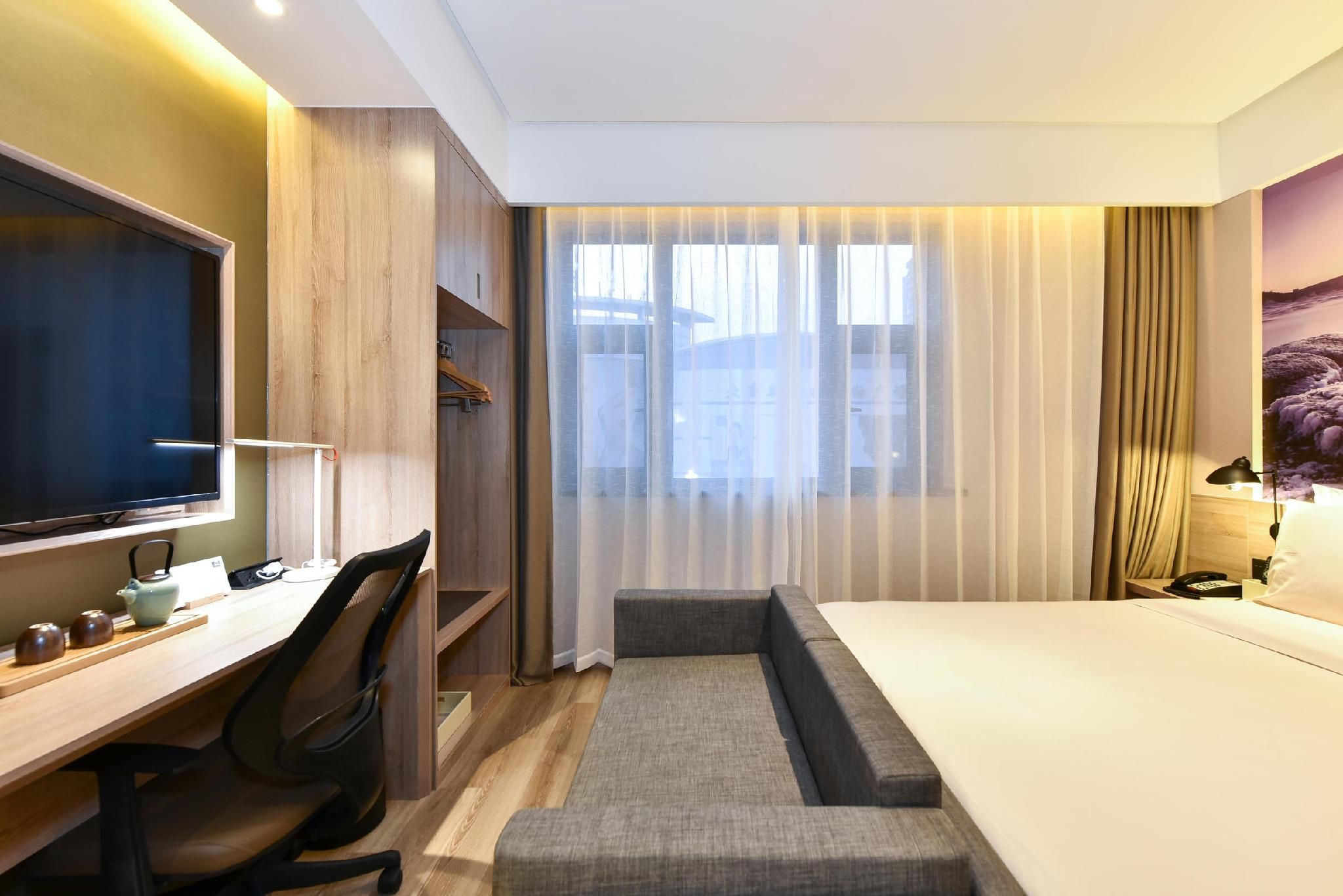 Atour - Elegant Room