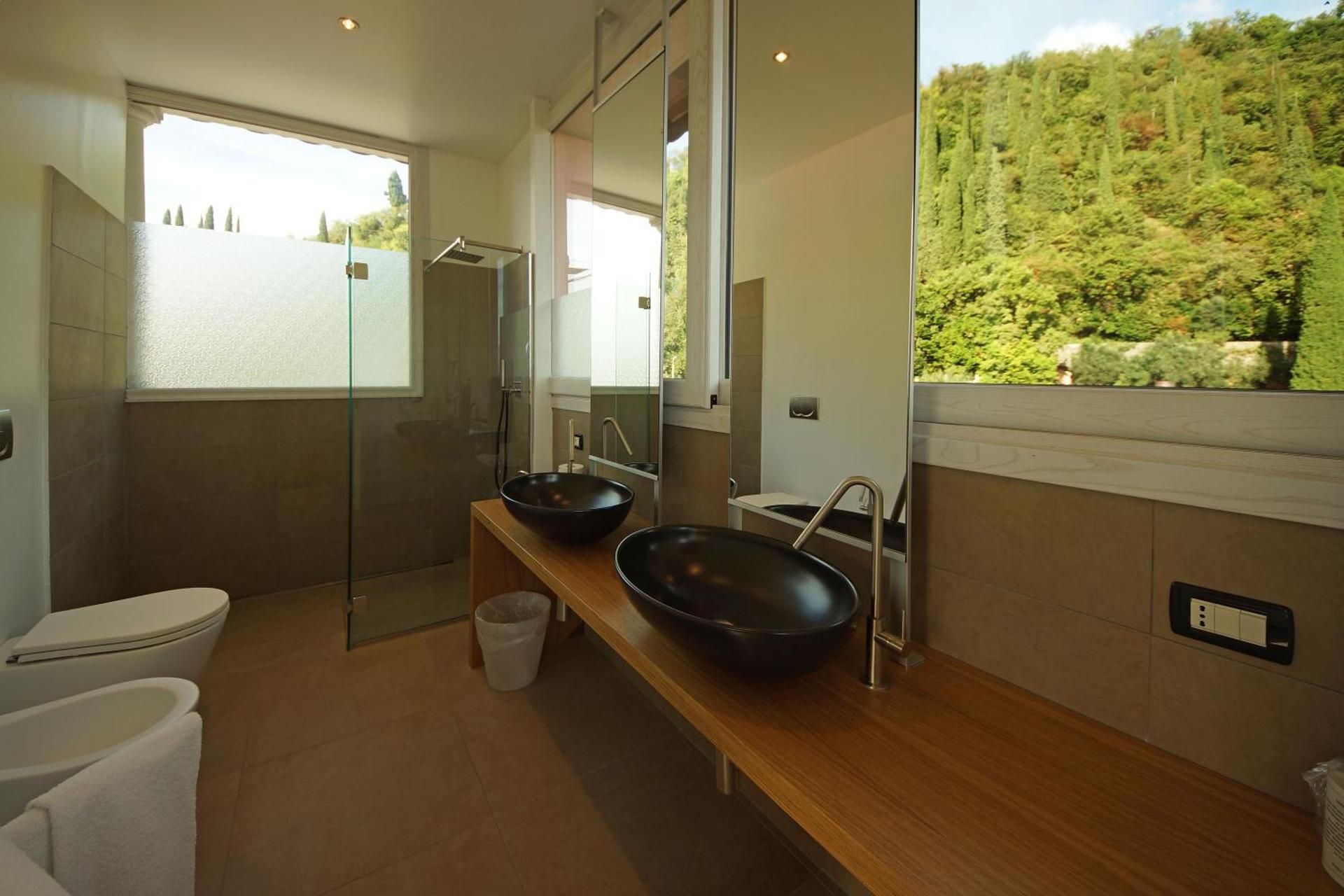 Double Room with Lake View - Attic