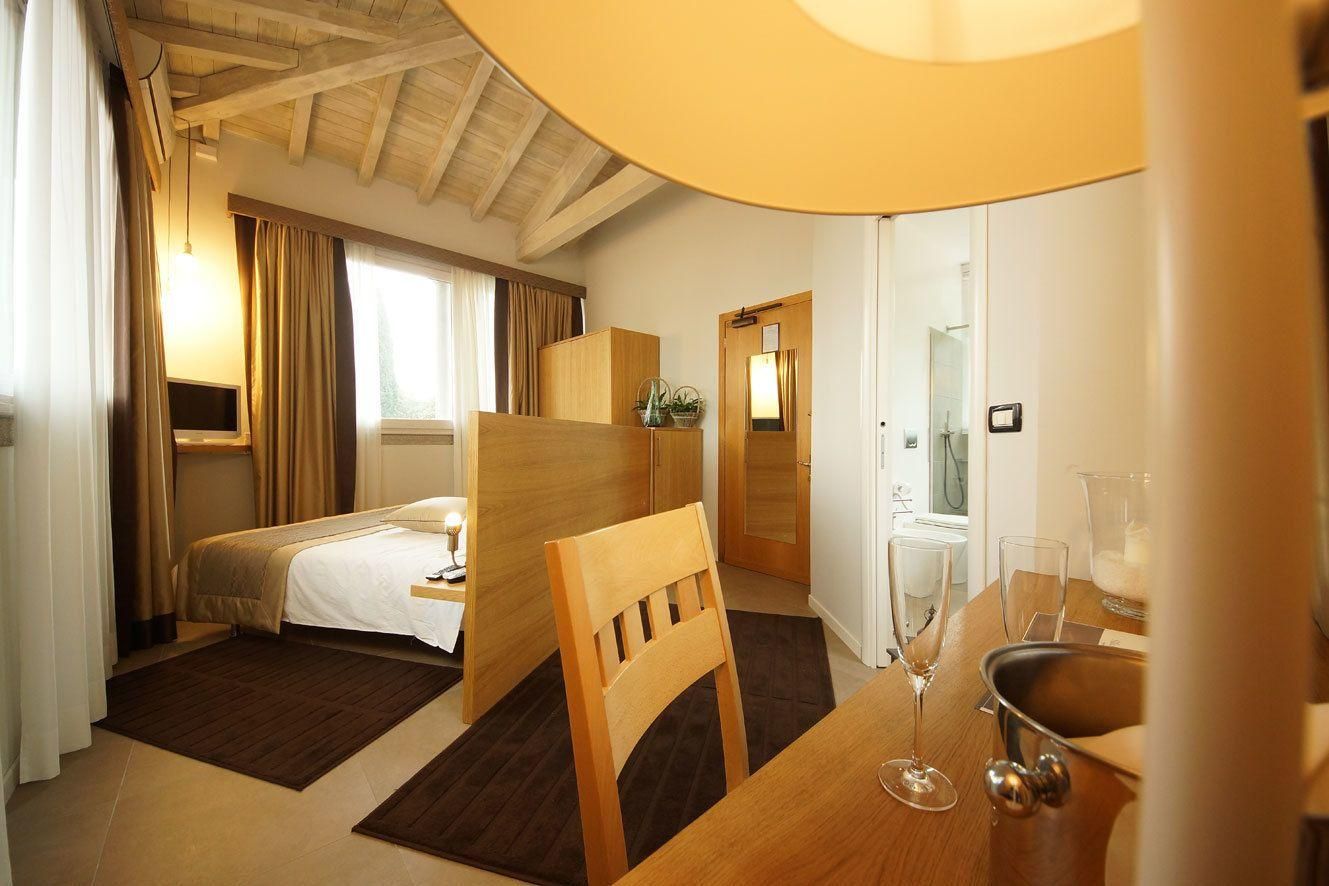 Double Room with Lake View - Attic