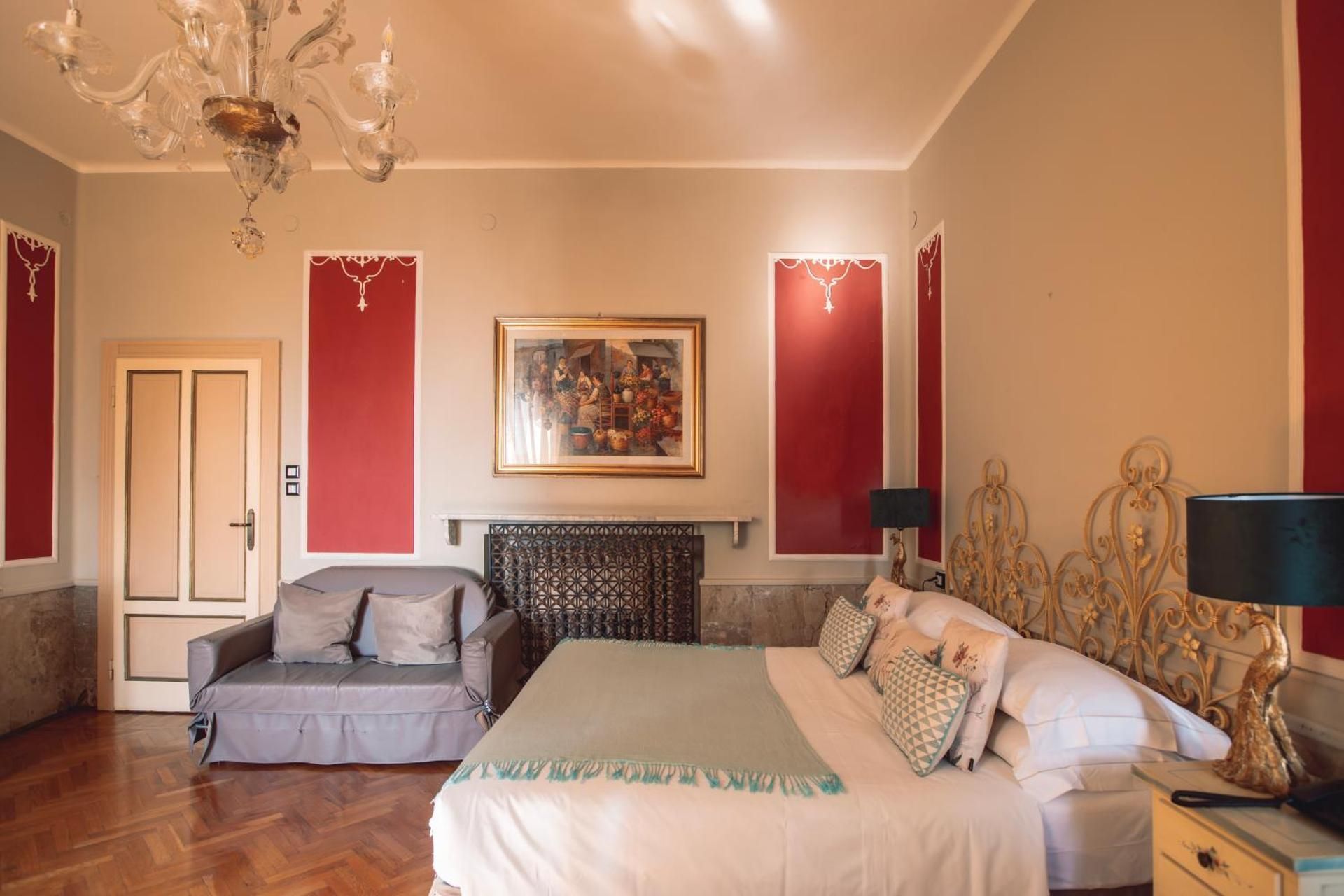 Deluxe Double Room with Lake View