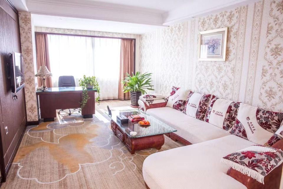 Deluxe Suite