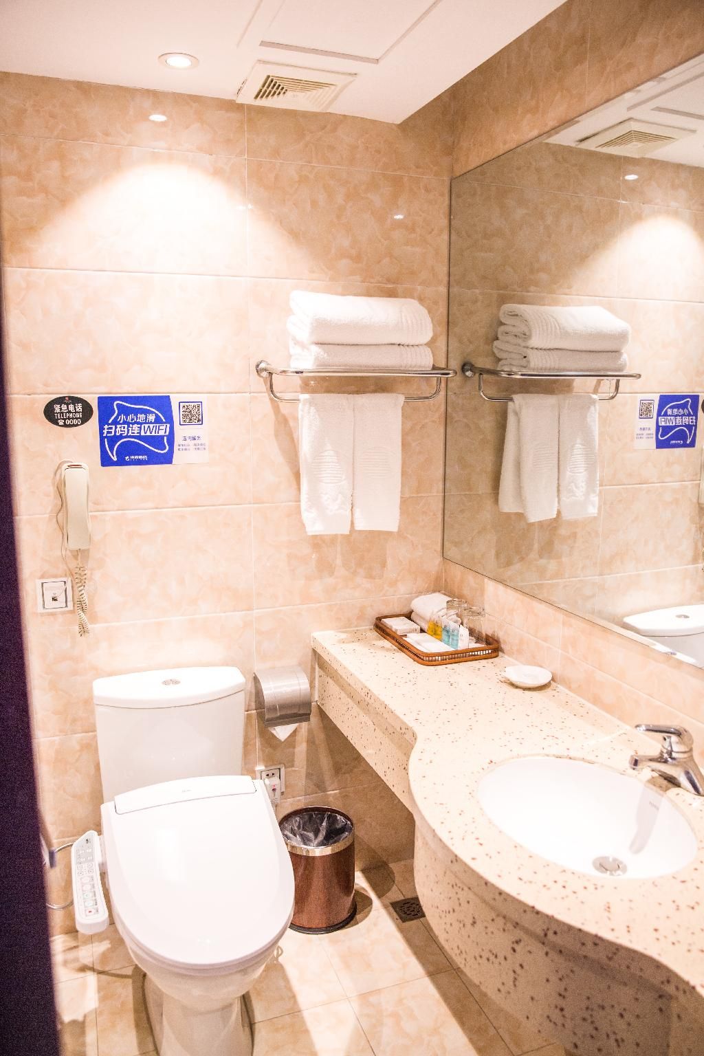 Dossen - Business Twin Room