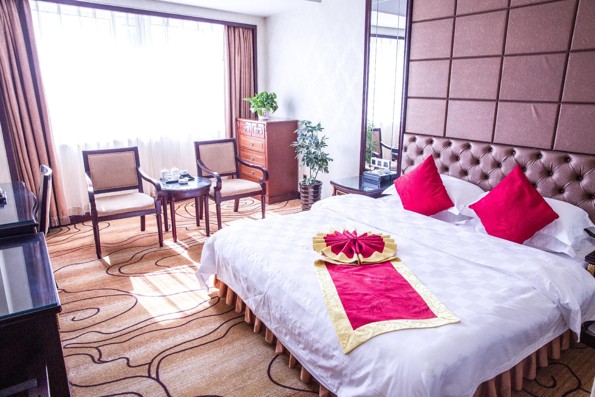 Business King Room