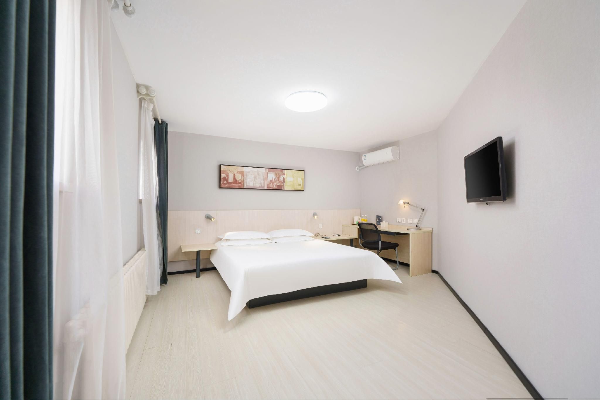 WH - Superior Bed Room