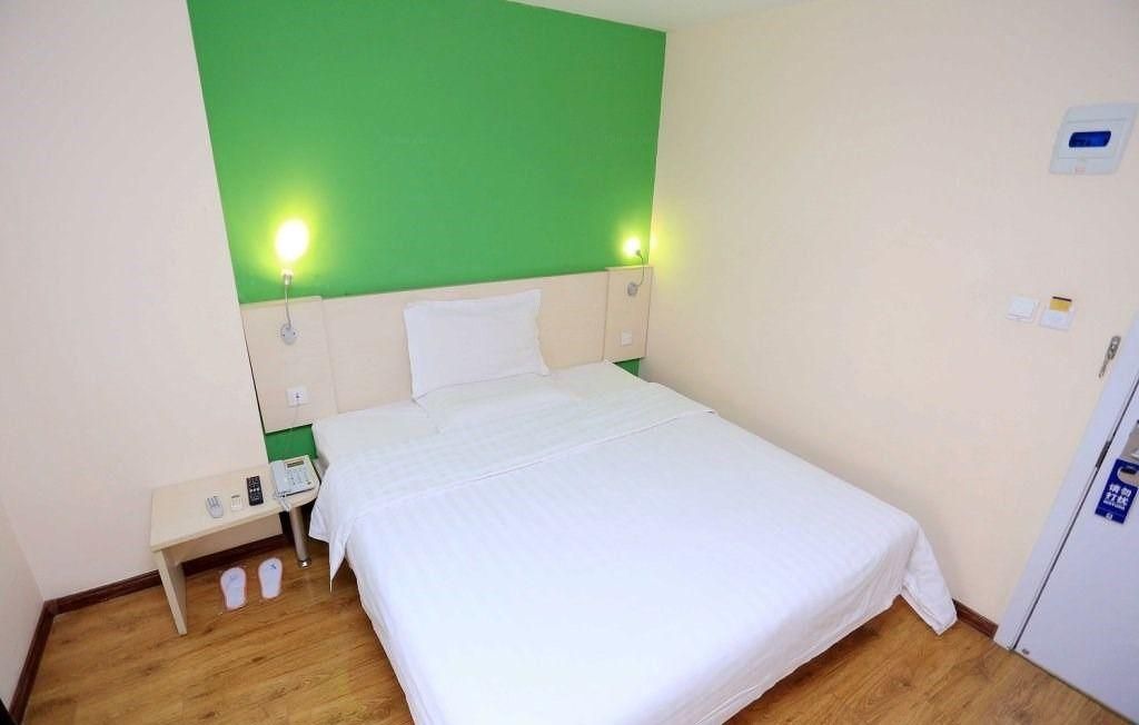 WH - Traditional Bed Room