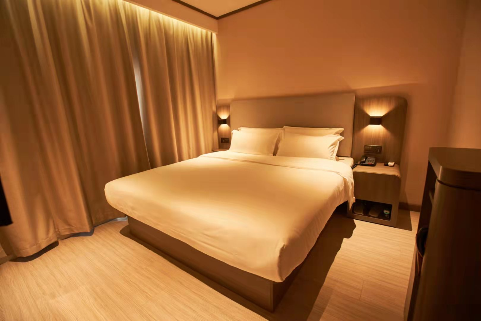 Huazhu - Superior Bed Room A
