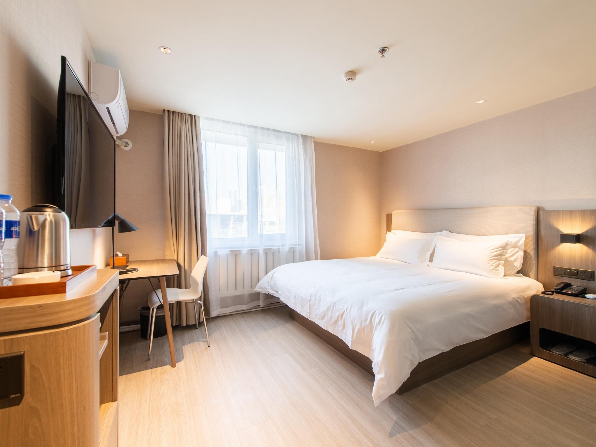 Huazhu - Superior BedRoom