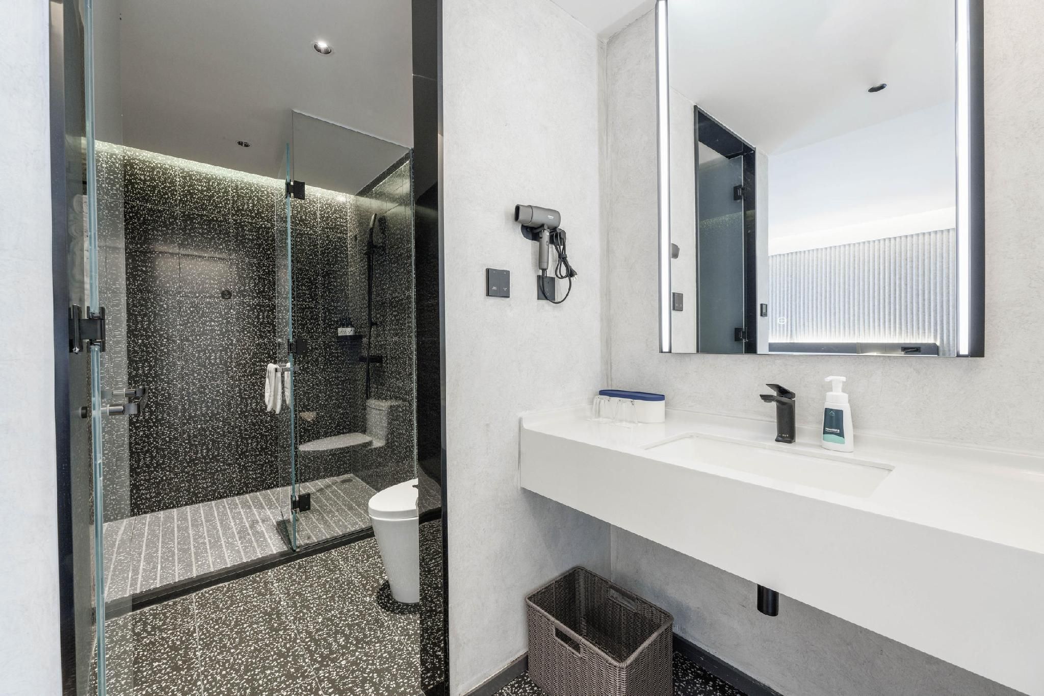 Atour - Select 1 Bed Room