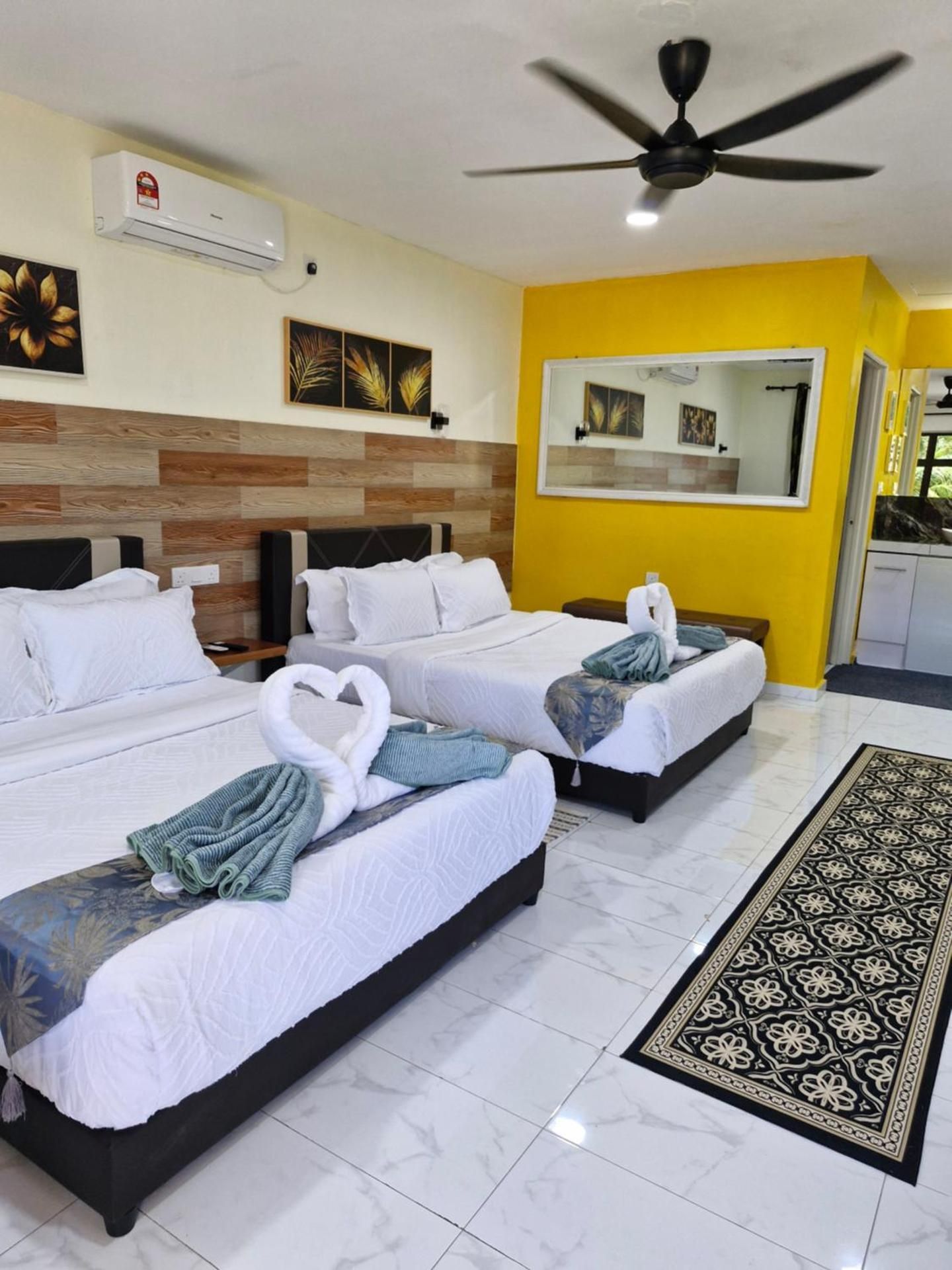 Deluxe Seaview Chalet