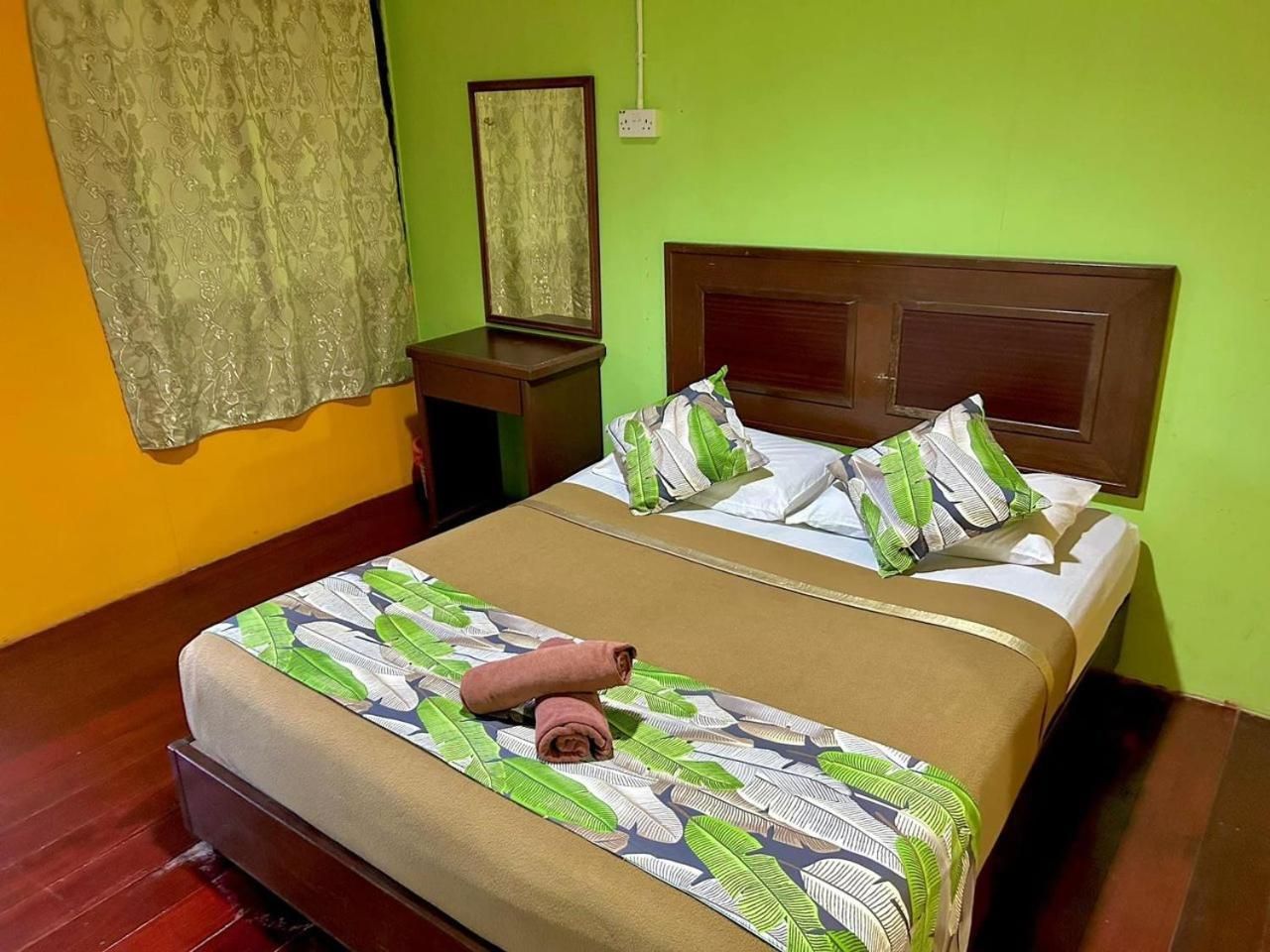 Superior Queen Room