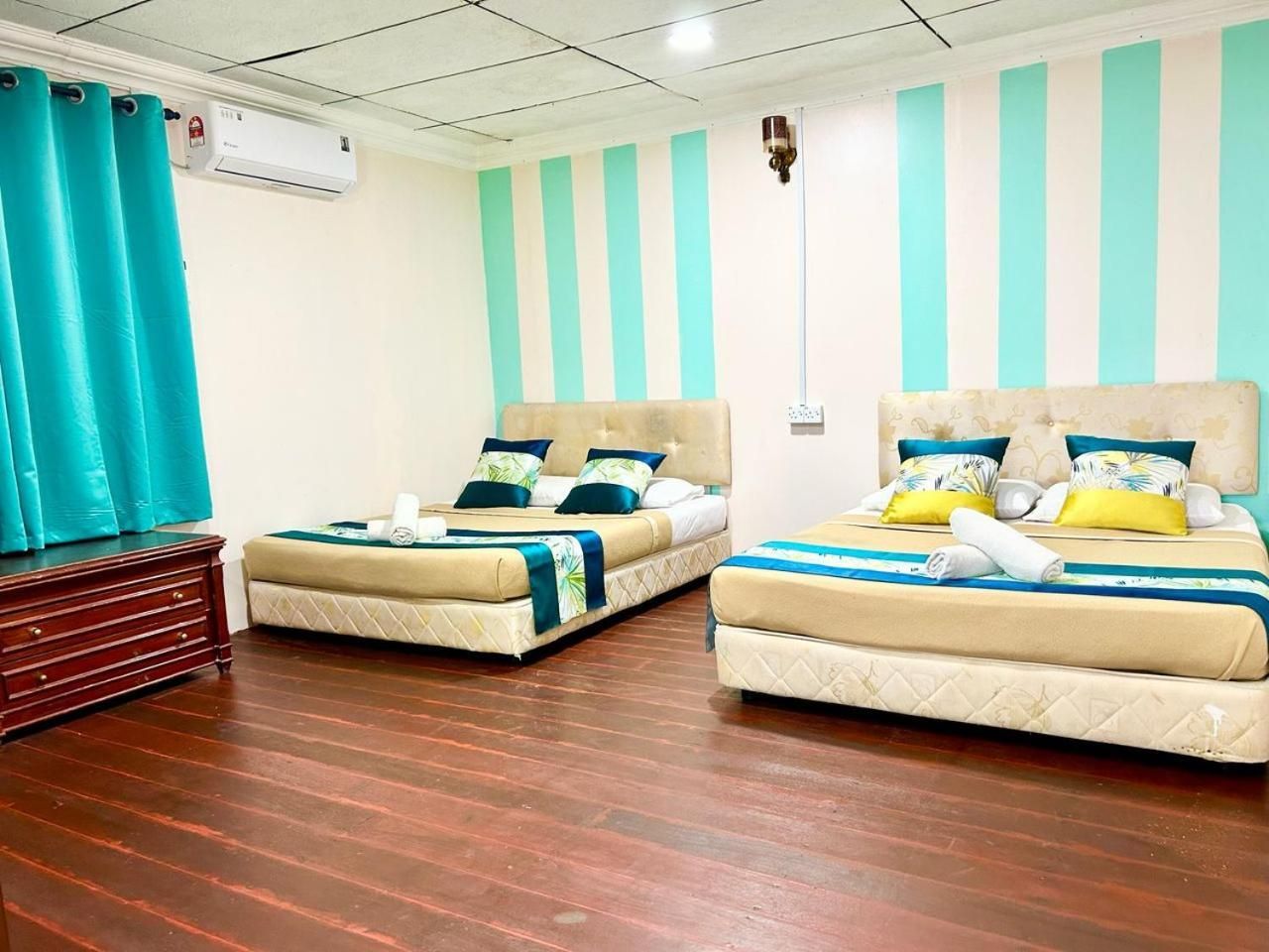 Superior Quadruple Room