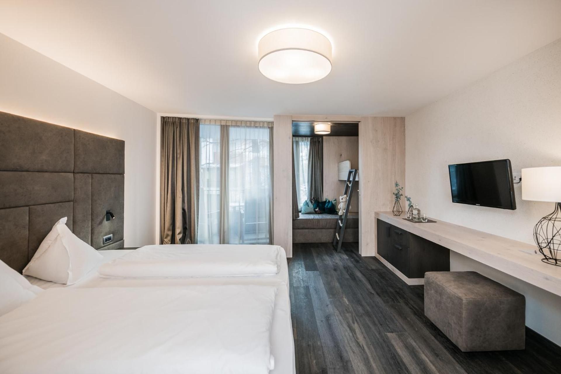 Junior Suite Mountain