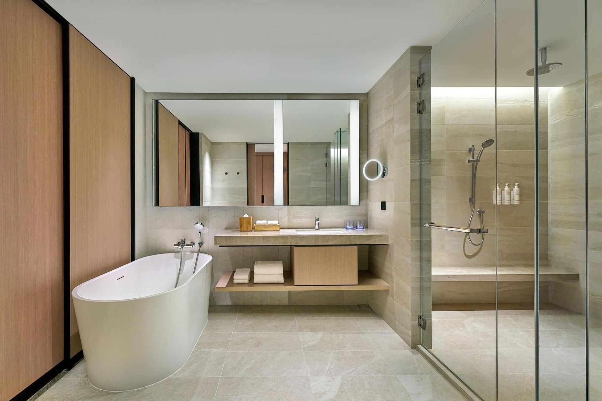 One-Bedroom King Suite - City View