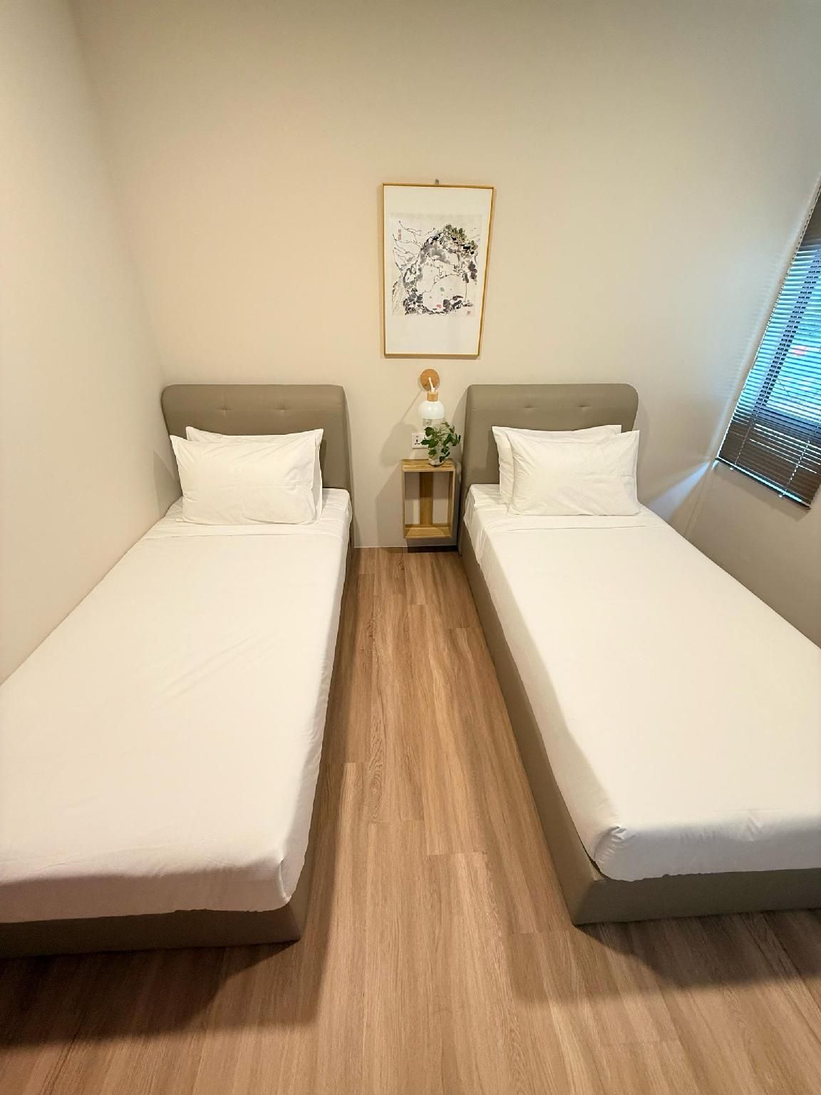 Twin Bedroom - Non-Smoking