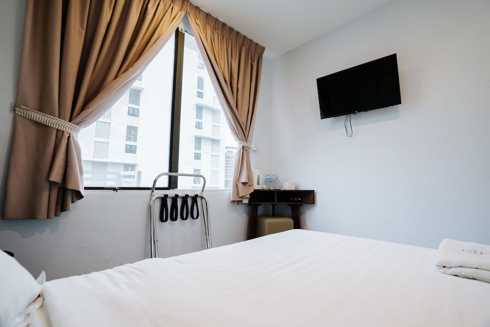 Wangs Hotel Gurney Drive Superior Double Room, 1 Bedroom, Non Smoking 2